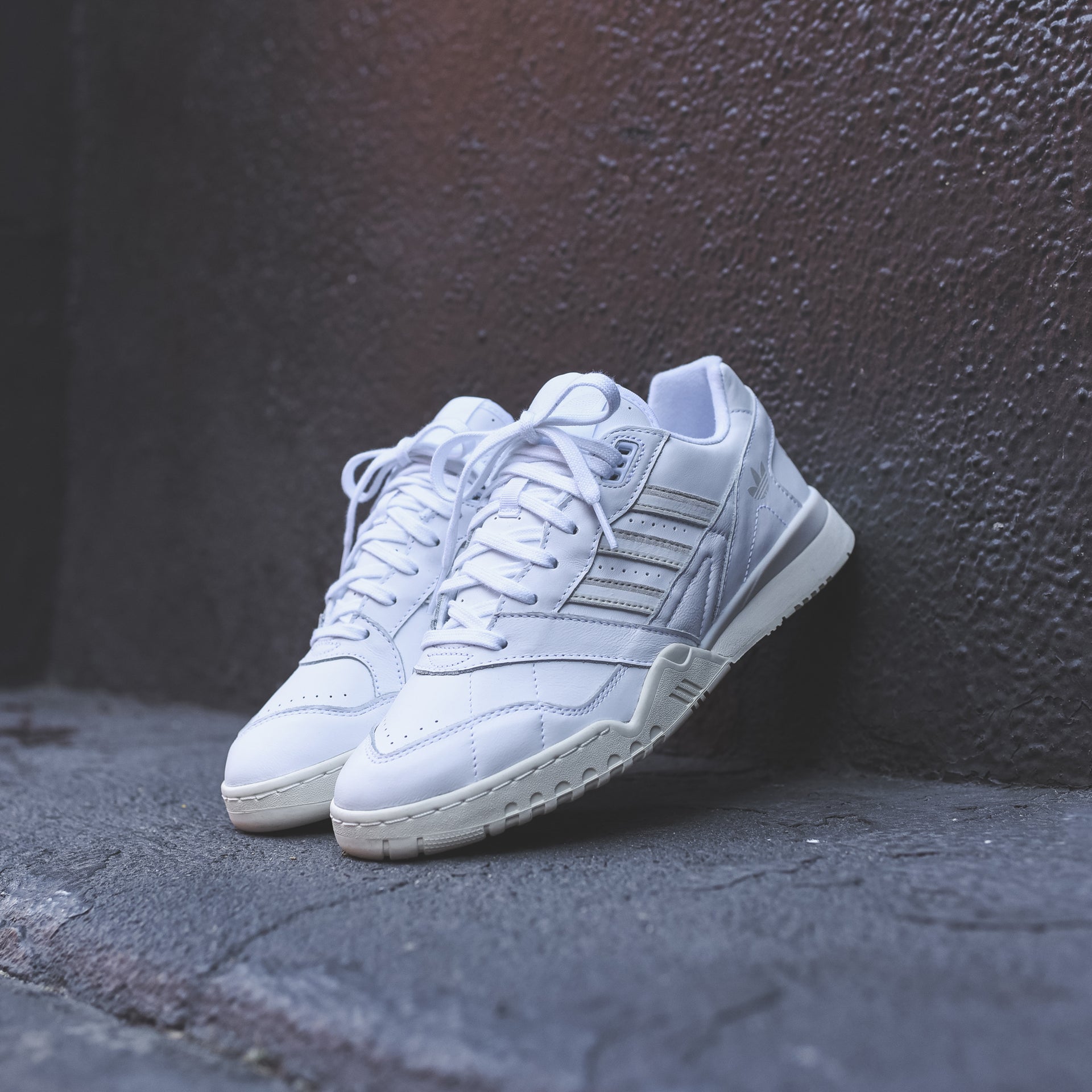 adidas Originals AR Trainer - White / Raw White / Off-White