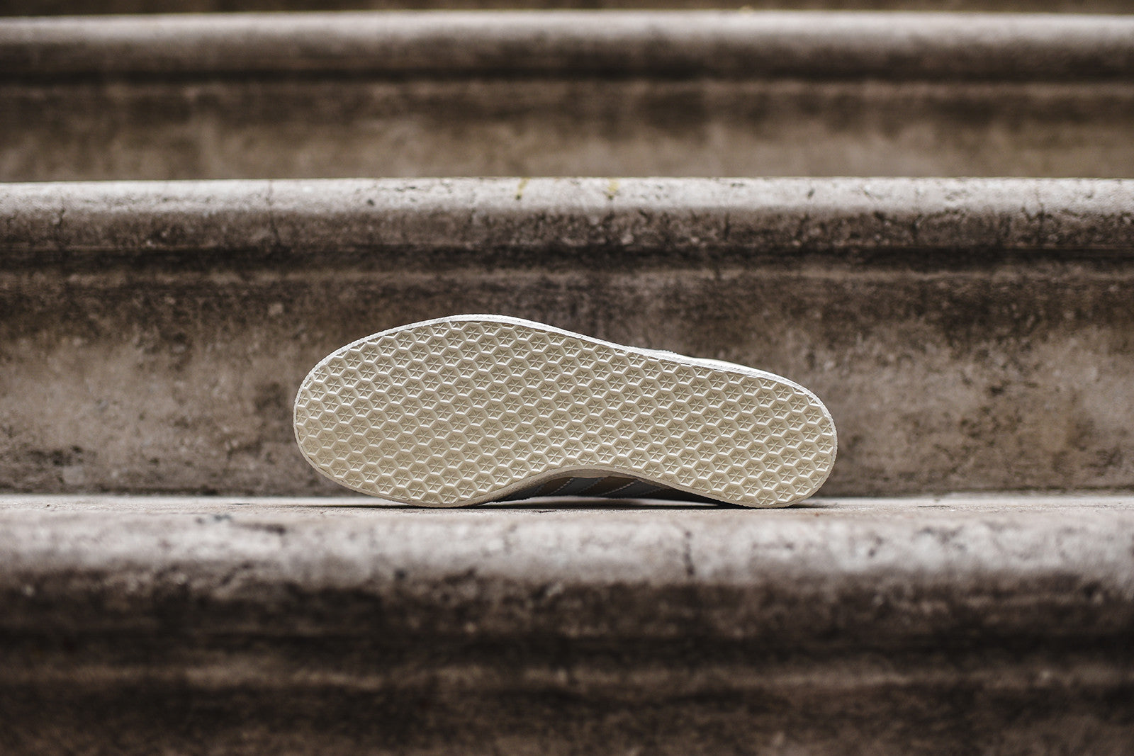 adidas Consortium x Alife x Starcow Gazelle - Beige / White