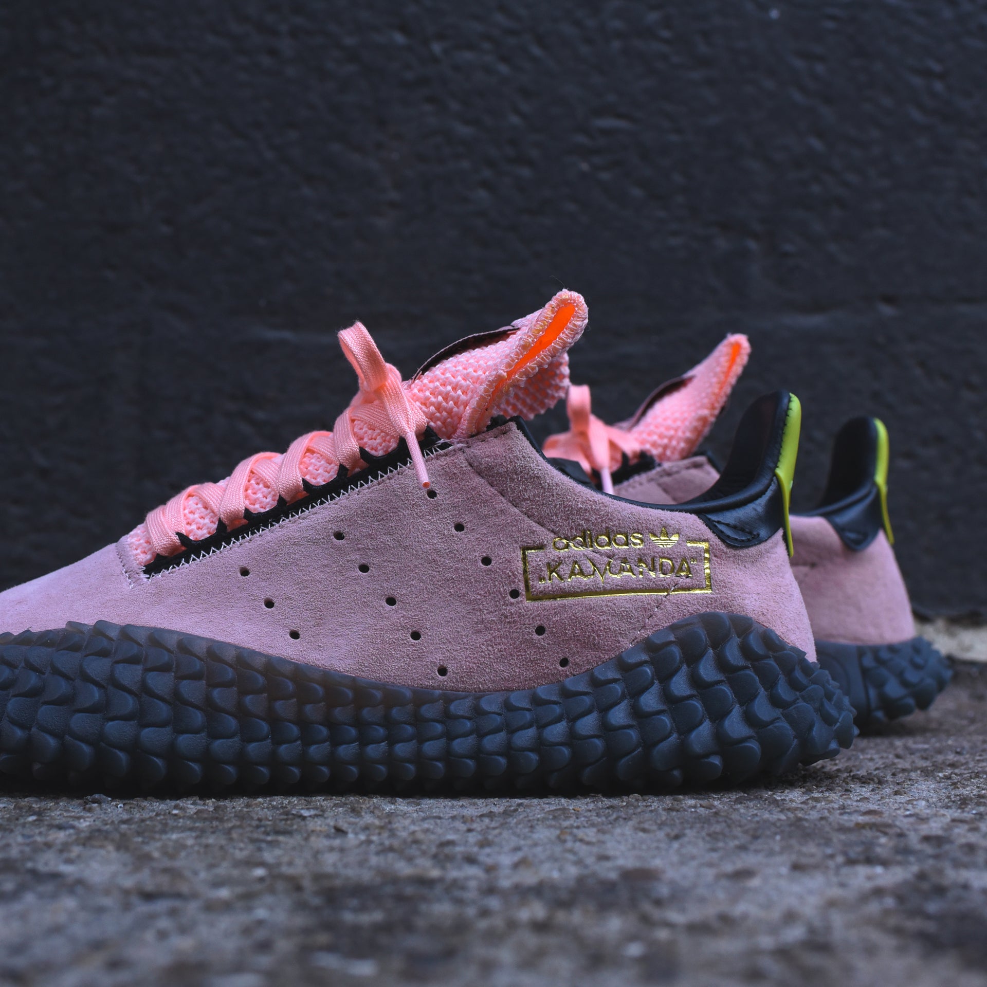 adidas Originals x Dragon Ball Z Kamanda - Coral / Ink