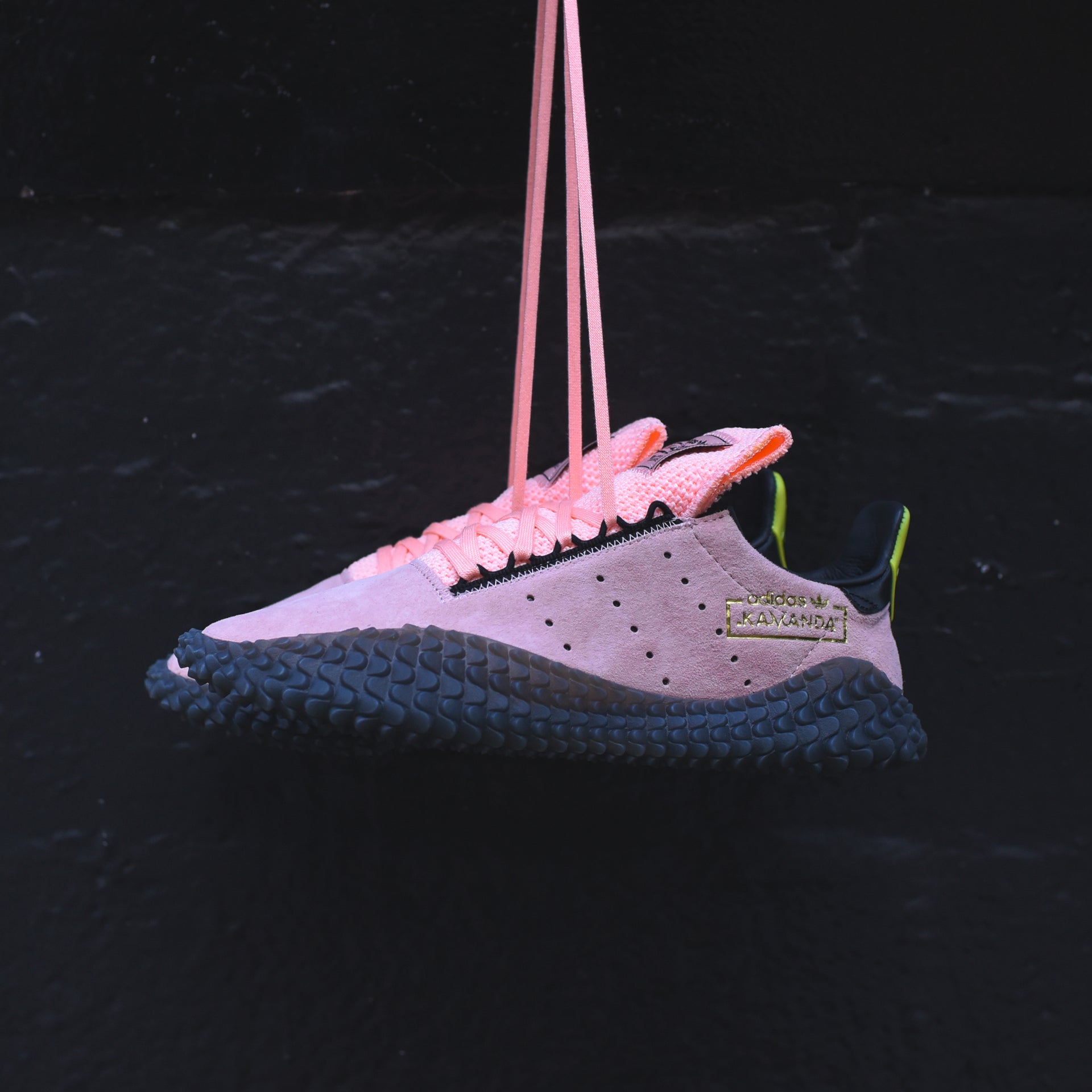 adidas Originals x Dragon Ball Z Kamanda - Coral / Ink