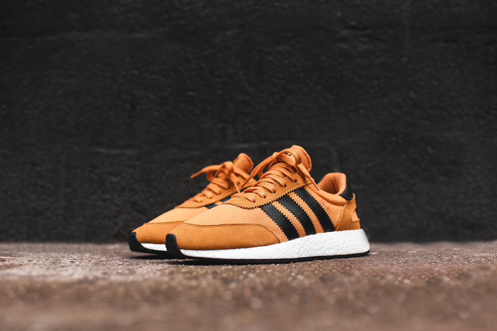 adidas Originals Iniki Runner - Gold / Black / White