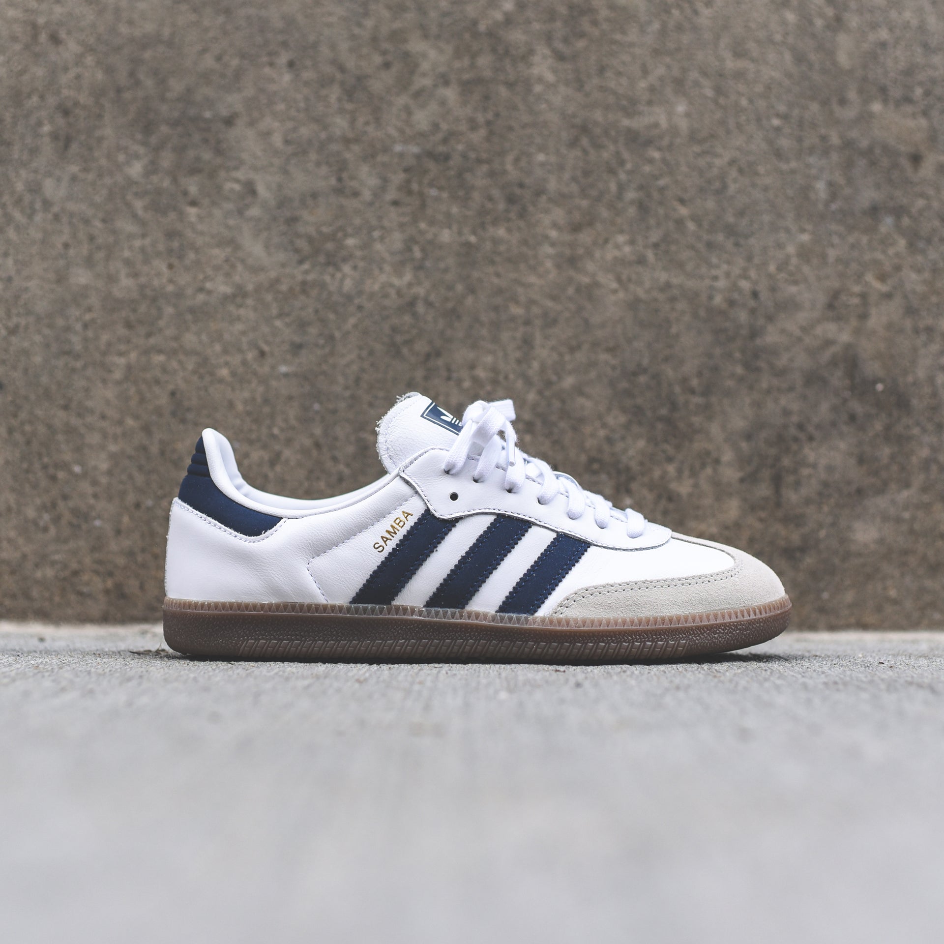 adidas Originals Samba - White / Collegiate Navy