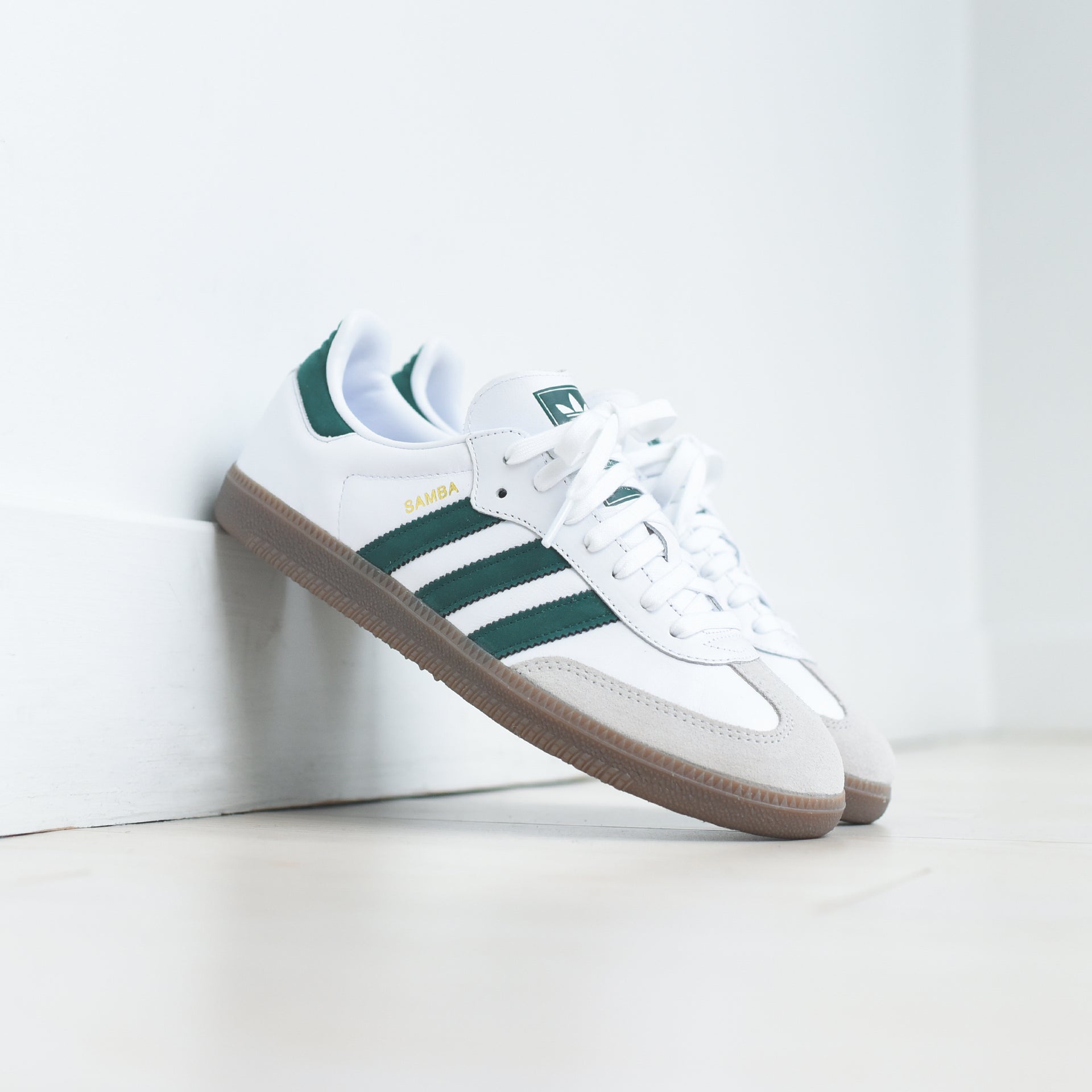 adidas Originals Samba - White / Collegiate Green Kith adidas Originals Samba - White / Collegiate Green Kith