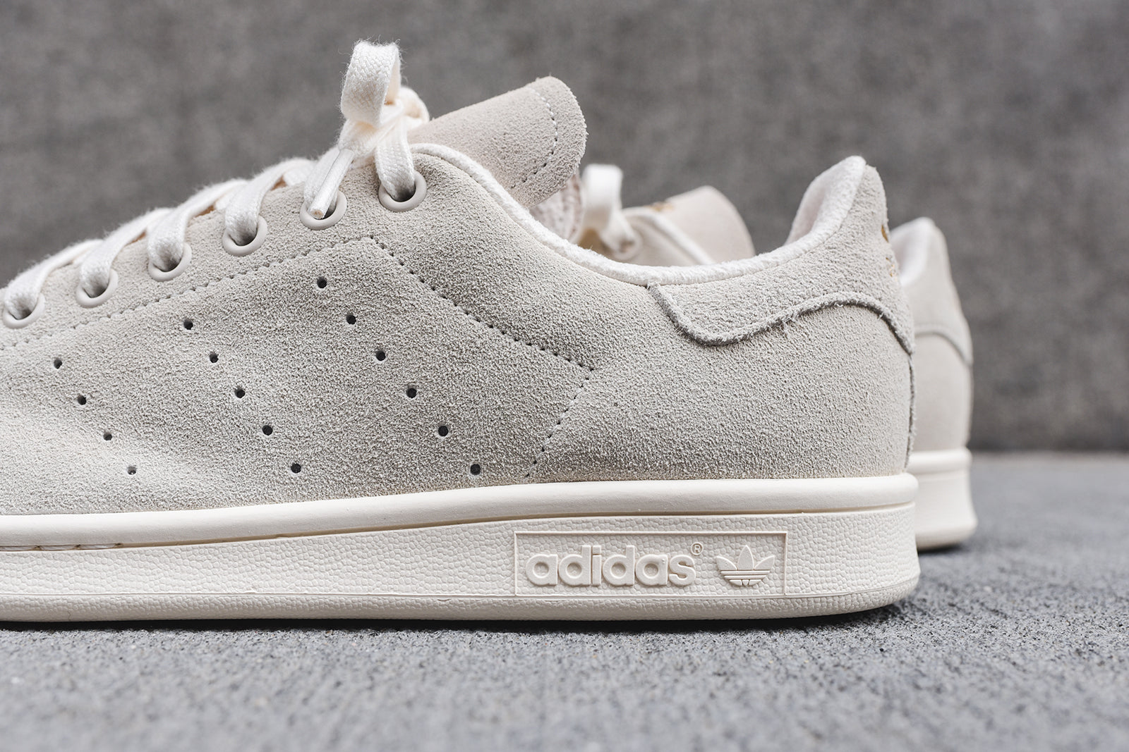 adidas Originals Stan Smith - White / Grey
