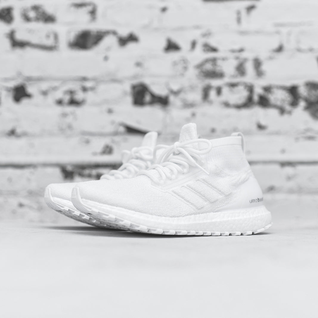 adidas UltraBoost AT - Triple White Kith adidas UltraBoost AT - Triple White Kith