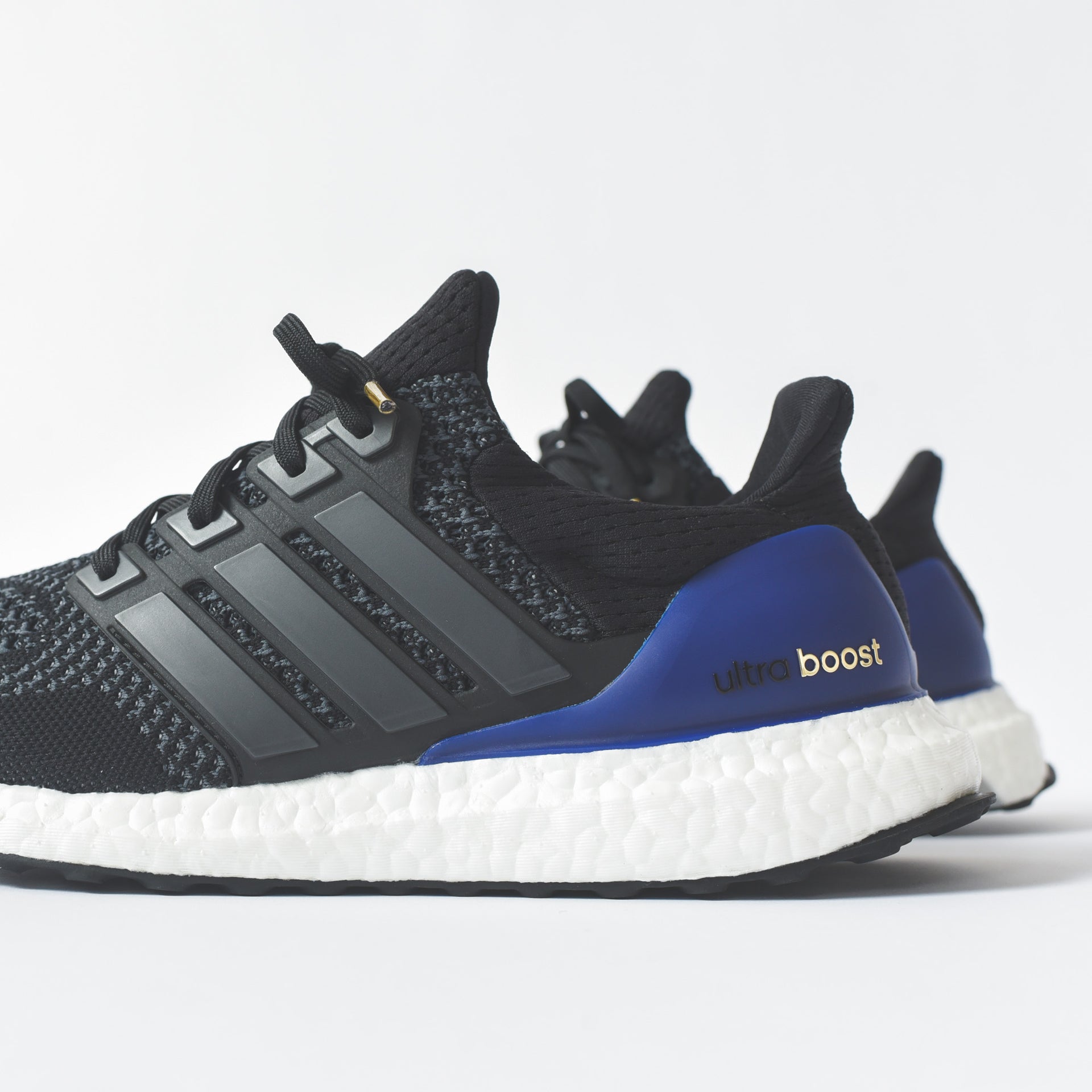 adidas Originals UltraBoost OG - Black / White