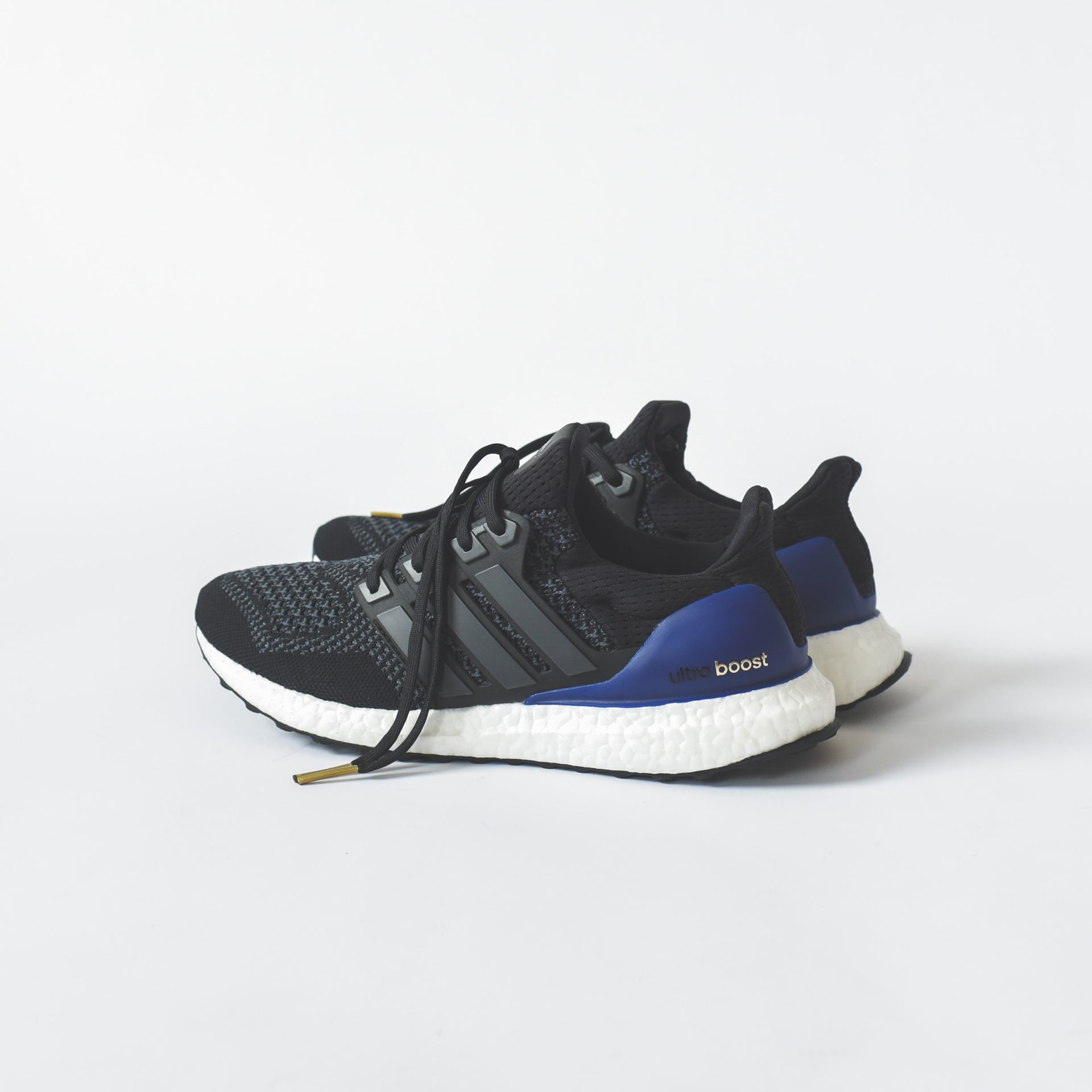 adidas Originals UltraBoost OG - Black / White