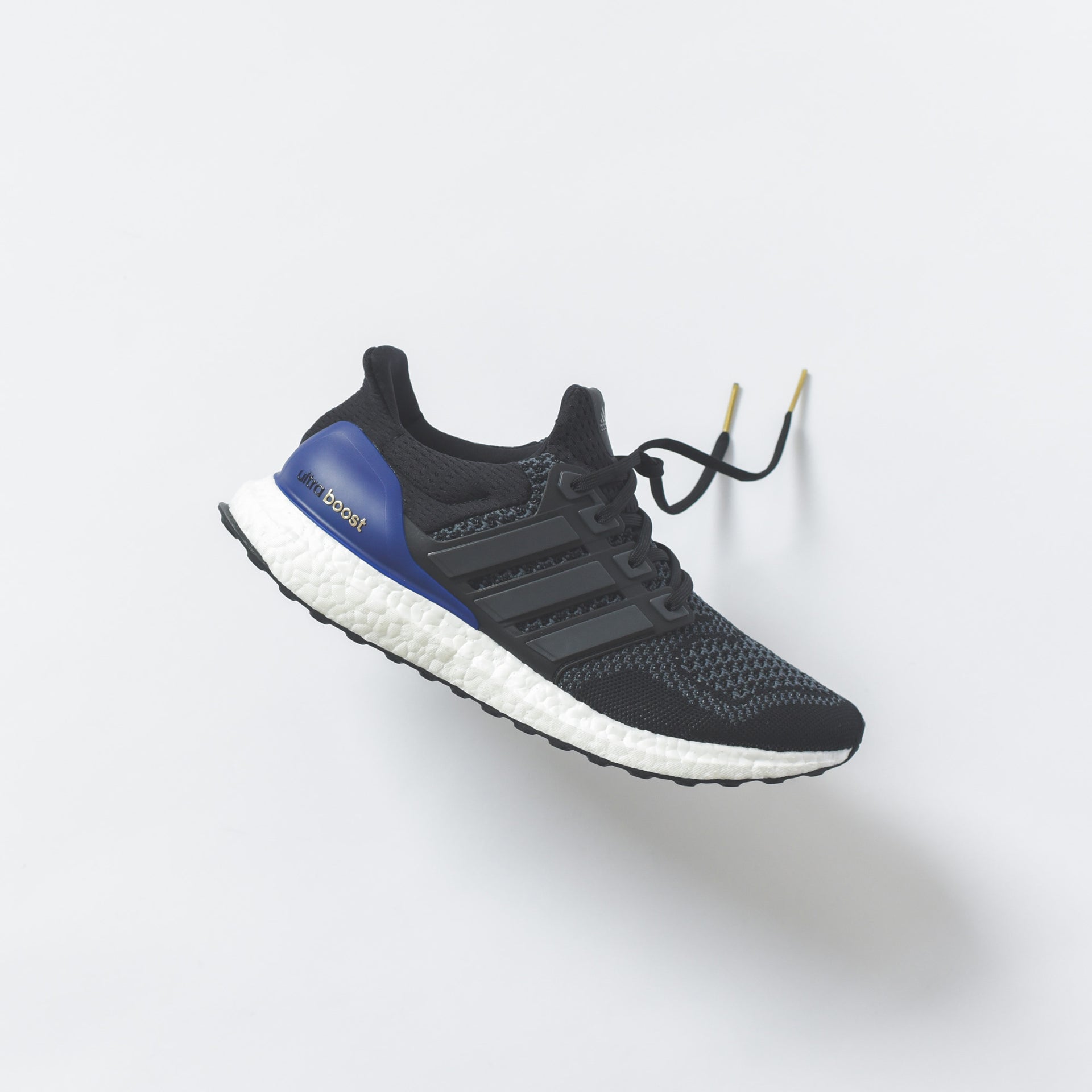 adidas Originals UltraBoost OG - Black / White