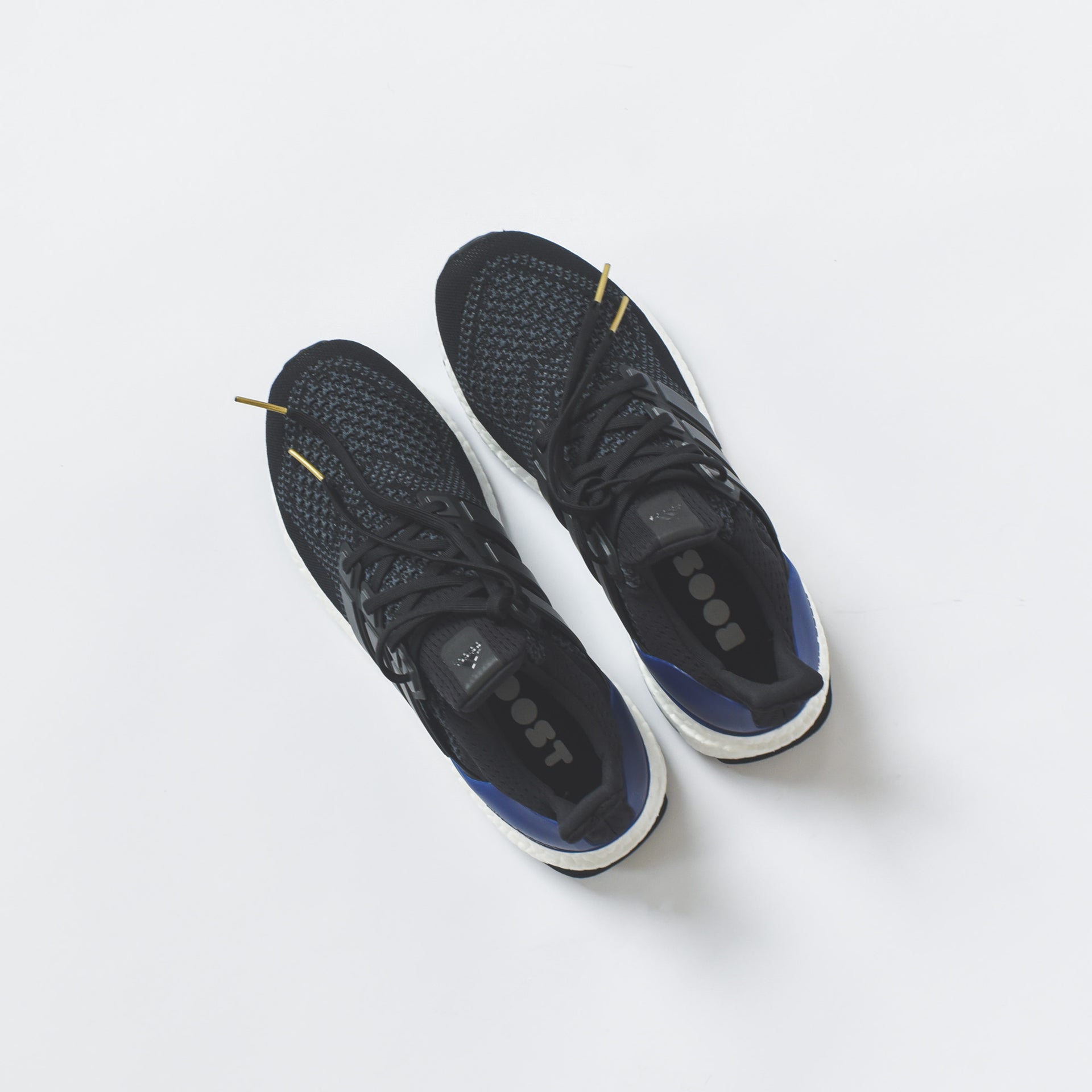 adidas Originals UltraBoost OG - Black / White