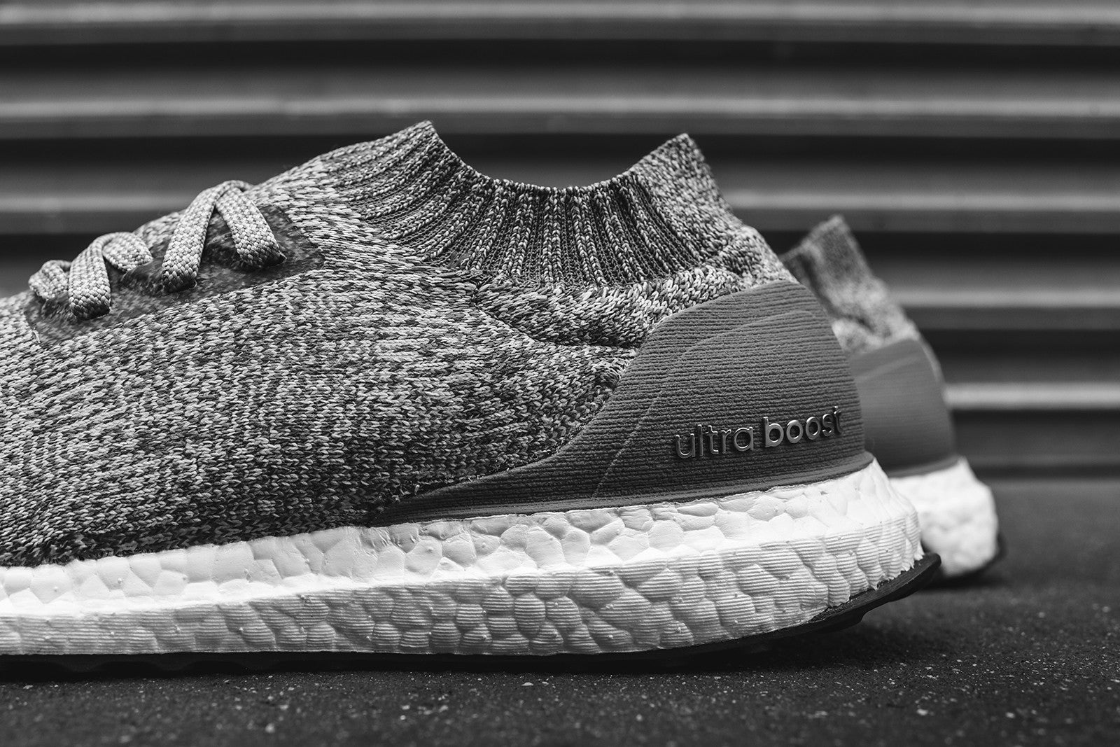 adidas UltraBoost Uncaged - Grey / White