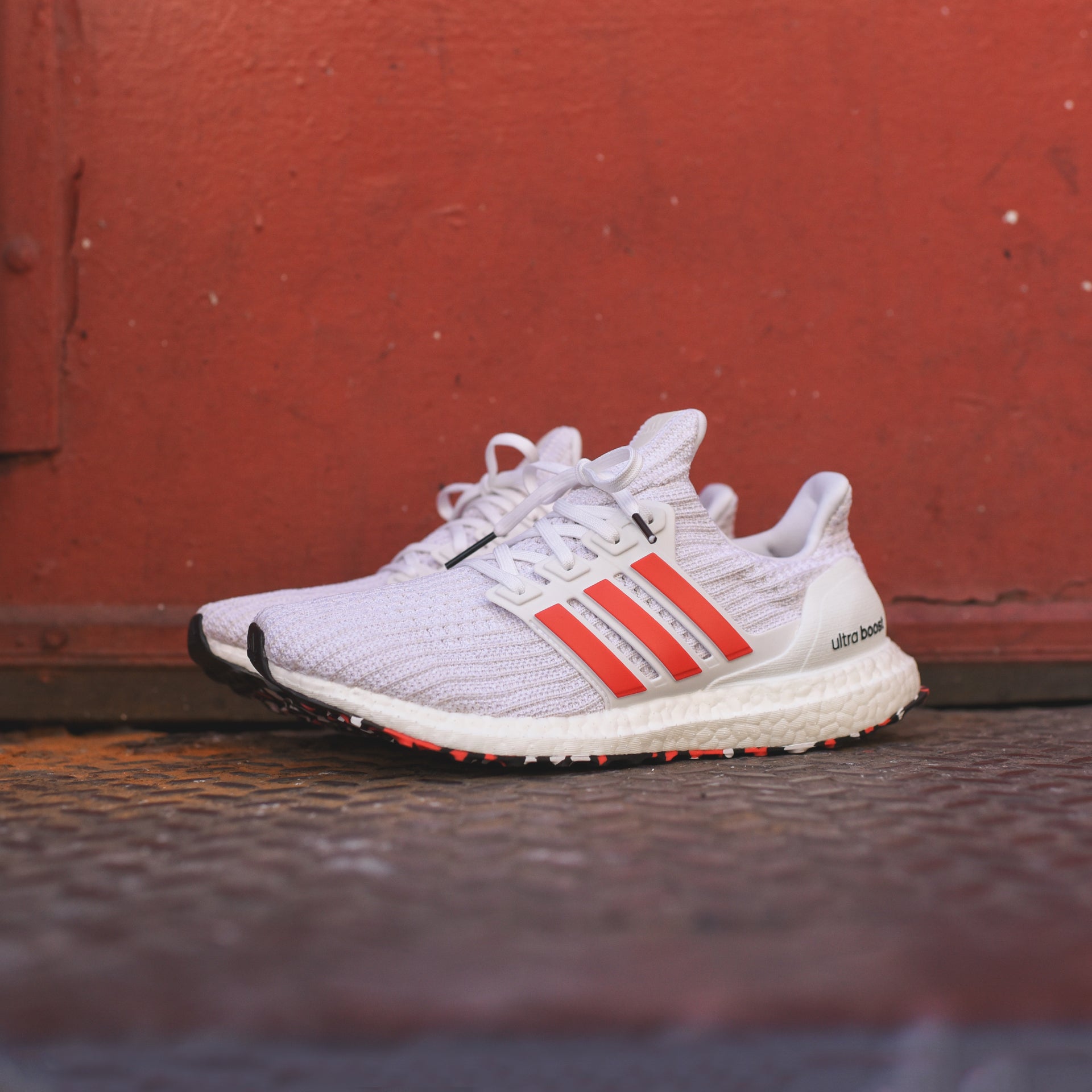 adidas Originals UltraBoost - Chalk White / Active Red / White