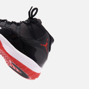 Nike Air Jordan 11 Retro - Black / True Red / White