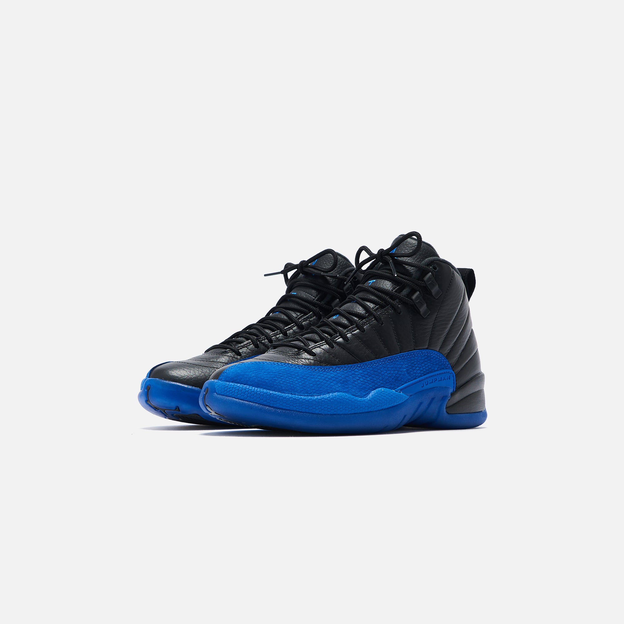 シューズ(男性用) Nike Air Jordan 12 RETRO Black/Blue Nike Air Jordan 12 Retro - Black / Racer Blue / Metallic silver – Kith