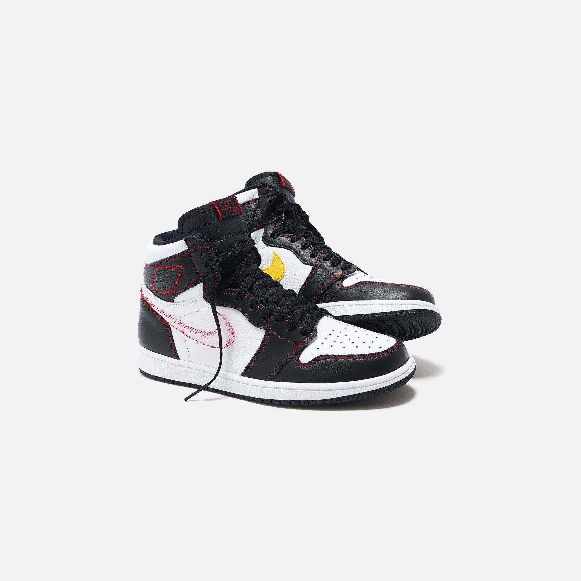 Nike Air Jordan 1 High OG Defiant - Black / Tour Yellow / White