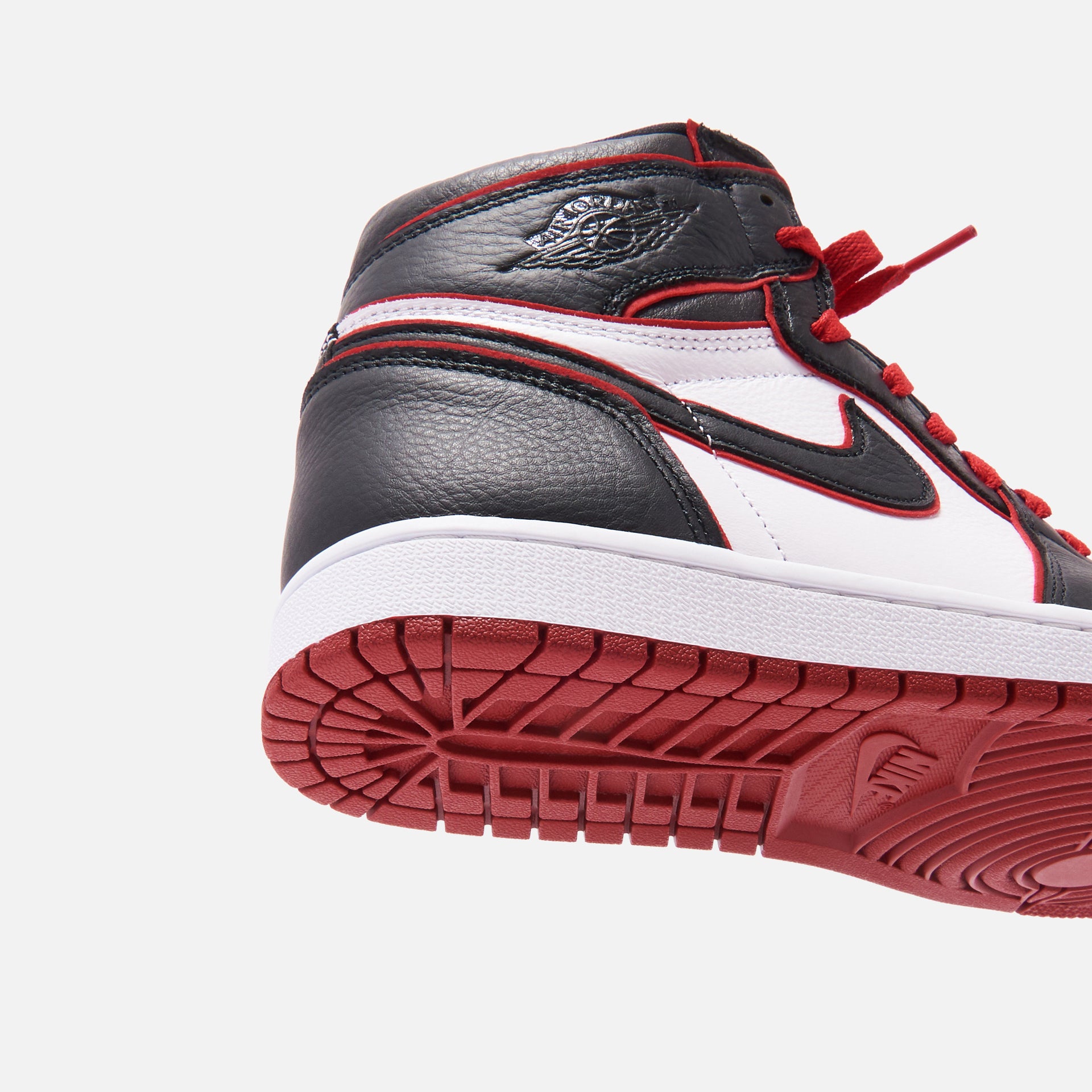 Nike Air Jordan 1 Retro High OG - Black / Gym Red / White