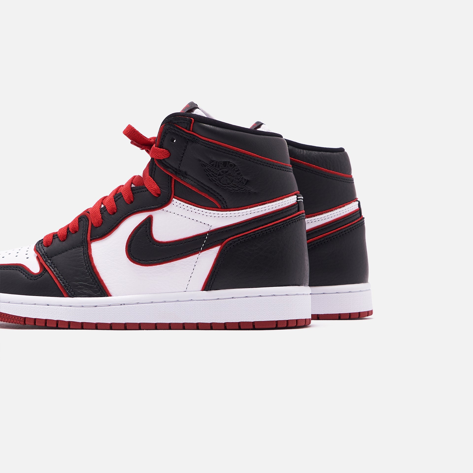 Nike Air Jordan 1 Retro High OG - Black / Gym Red / White