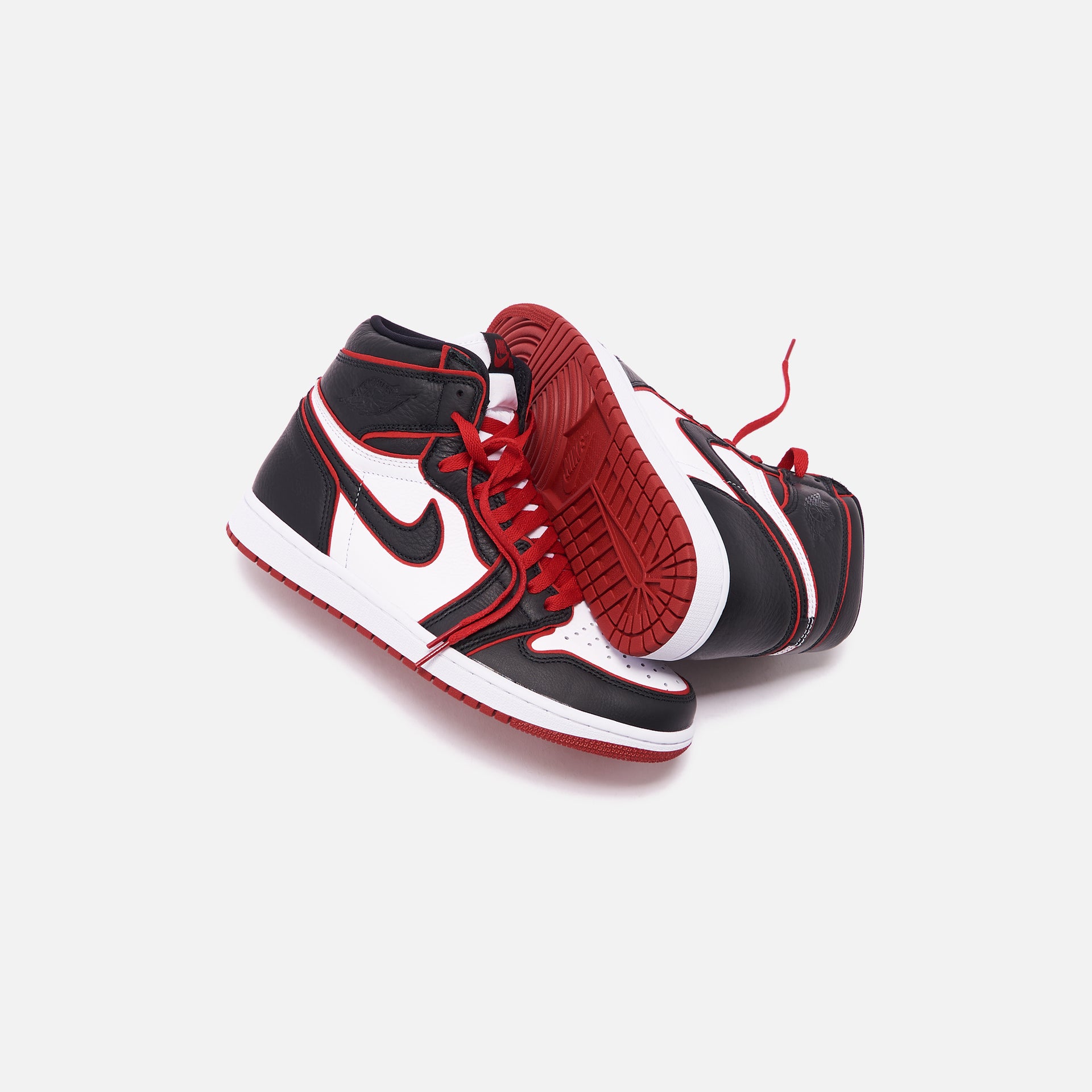 Nike Air Jordan 1 Retro High OG - Black / Gym Red / White