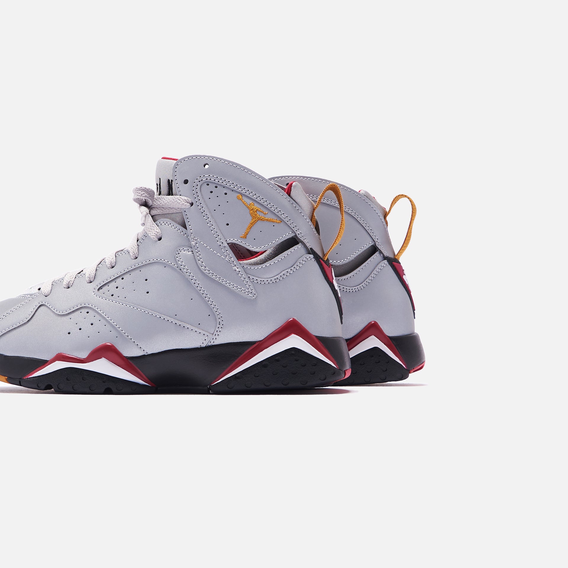 Nike Air Jordan 7 Retro SP - Reflect Silver / Bronze / Cardin