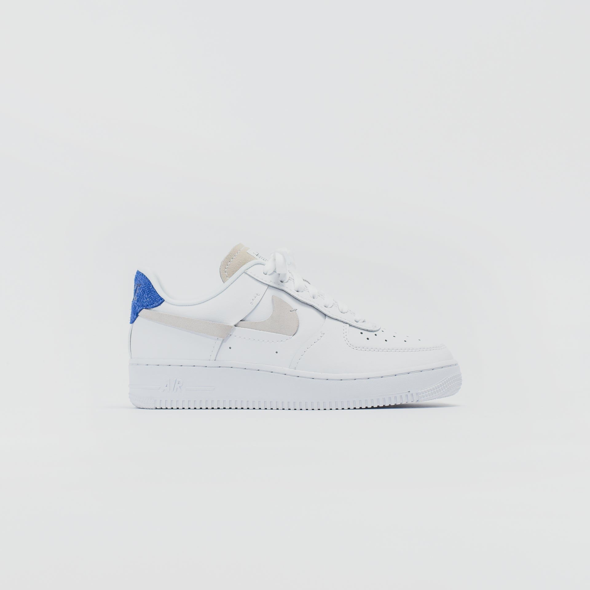 Nike WMNS Air Force 1 '07 LX - White / Platinum Tint / Game Royal