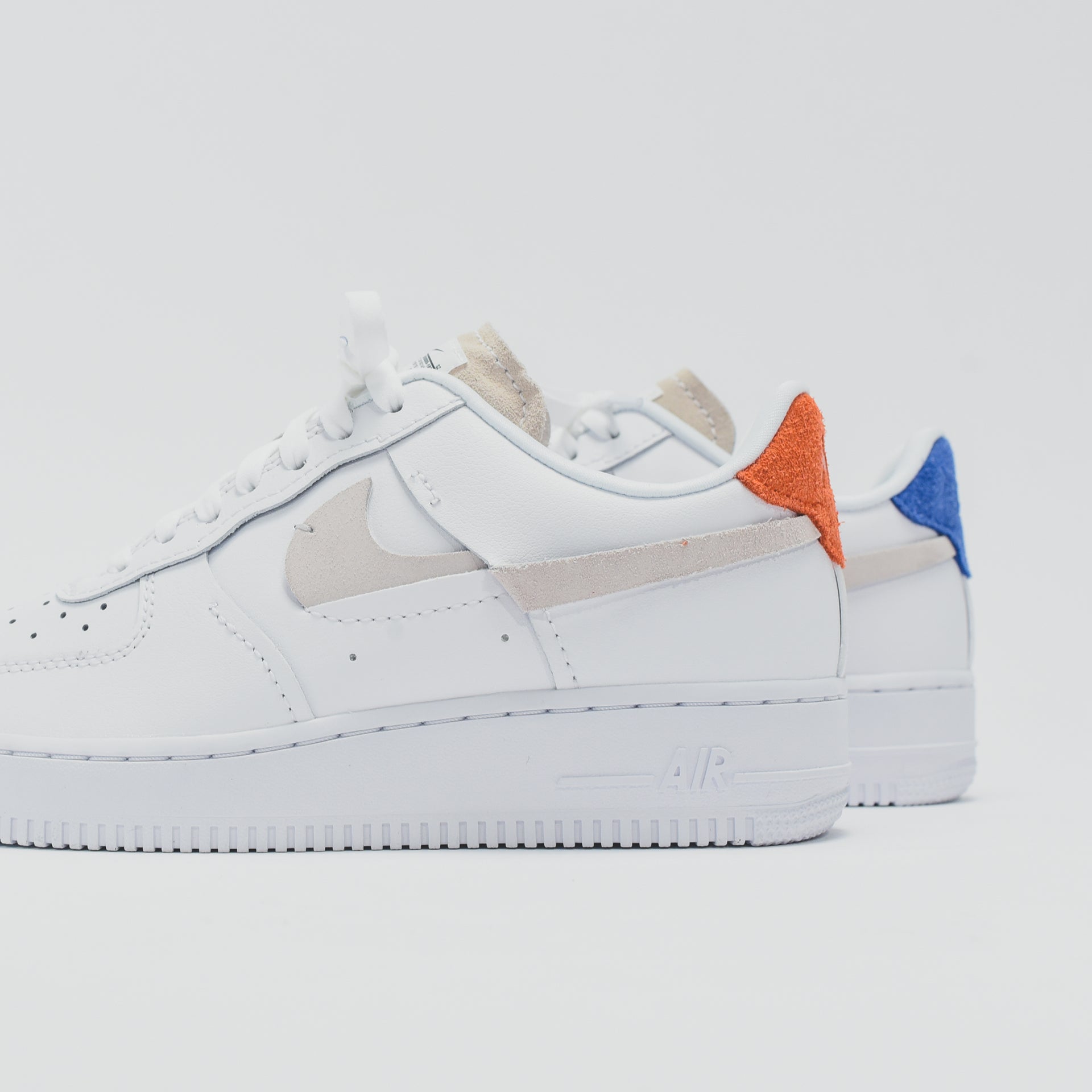 Nike WMNS Air Force 1 '07 LX - White / Platinum Tint / Game Royal