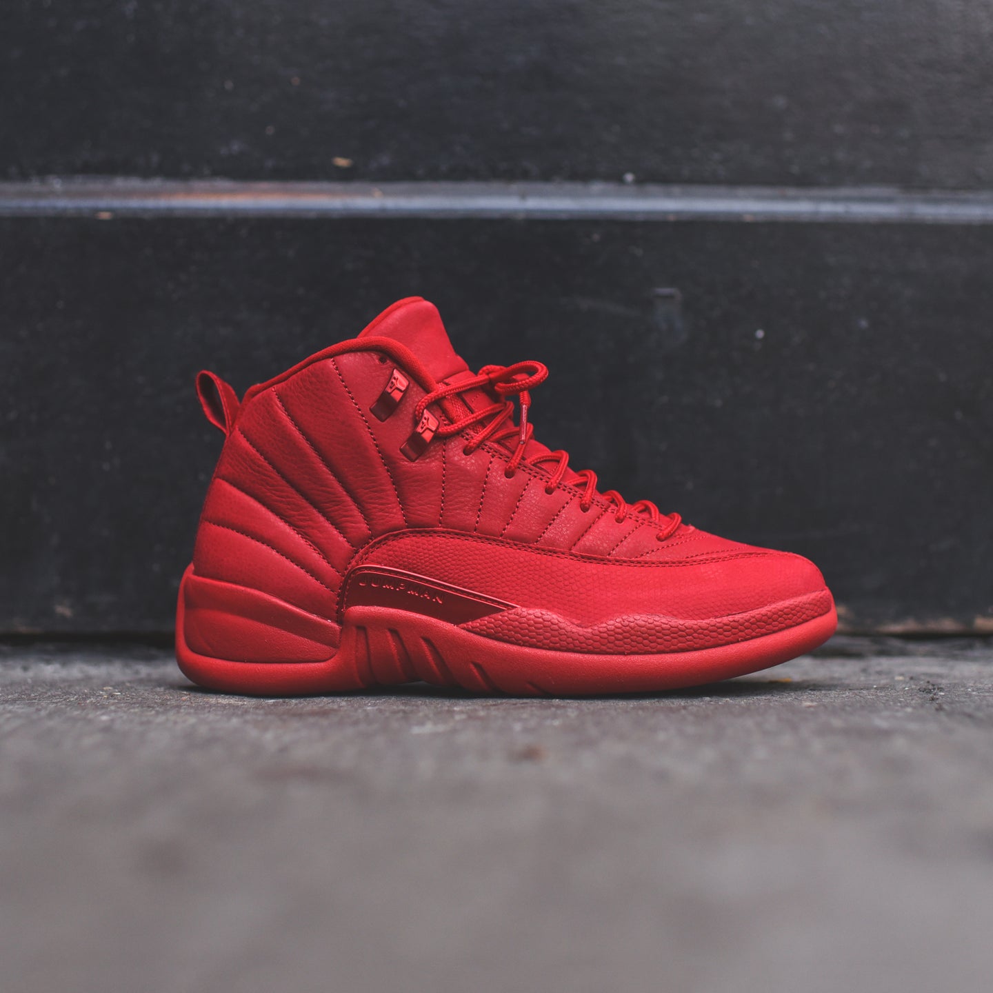 air jordan 12 retro black red