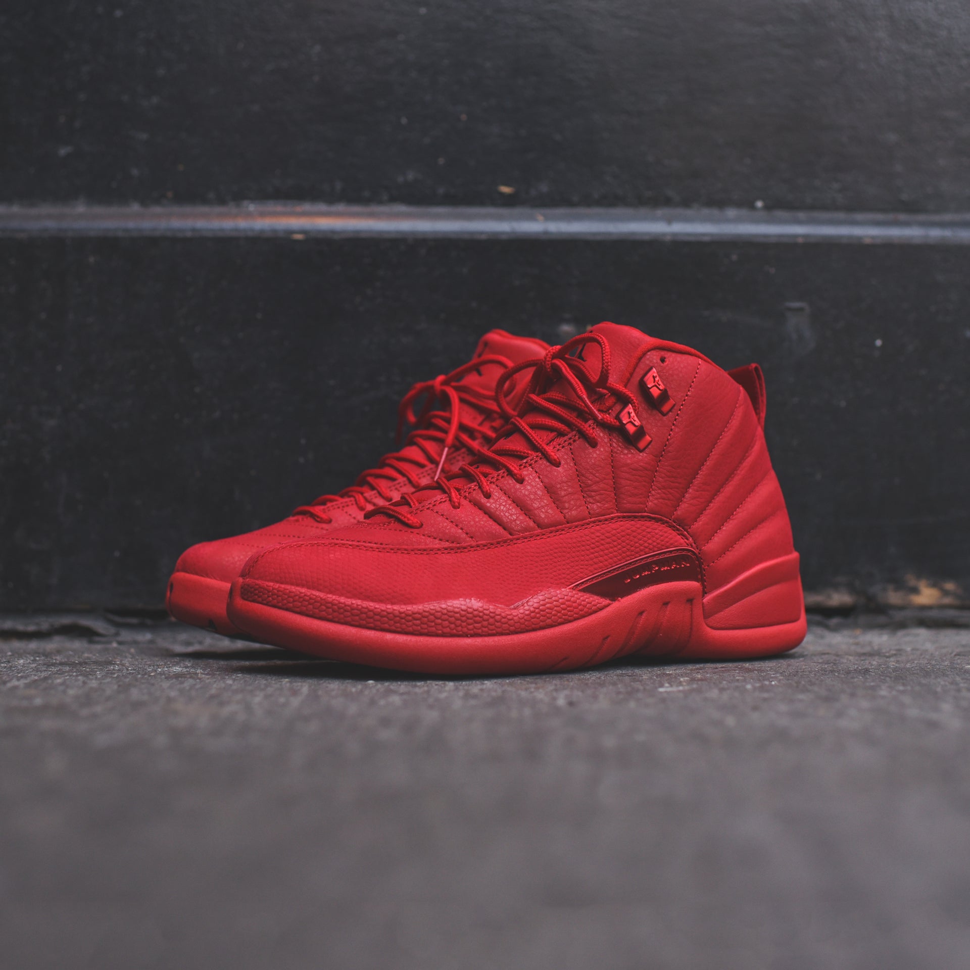 Nike Air Jordan 12 Retro - Gym Red / Black
