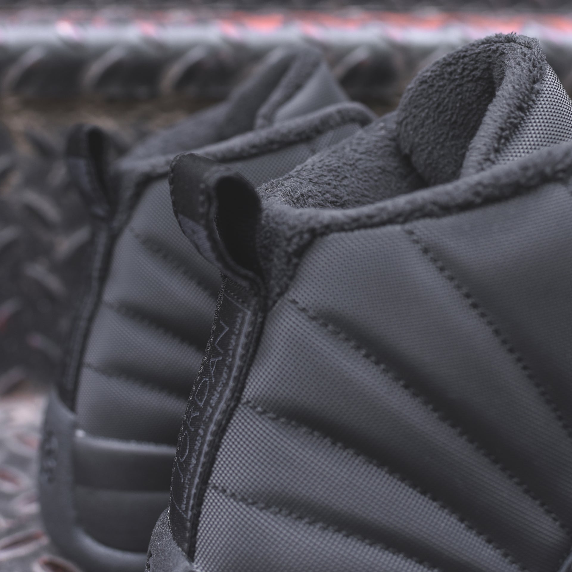 Nike Air Jordan 12 Retro - Black / Anthracite