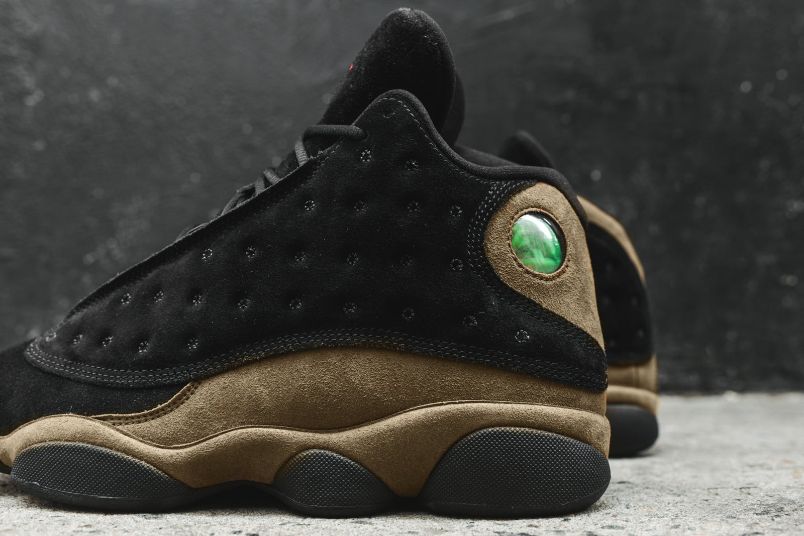 [希少]NIKE AIR JORDAN 13 RETRO OLIVE 10 Nike Air Jordan 13 Retro - Black / Olive – Kith