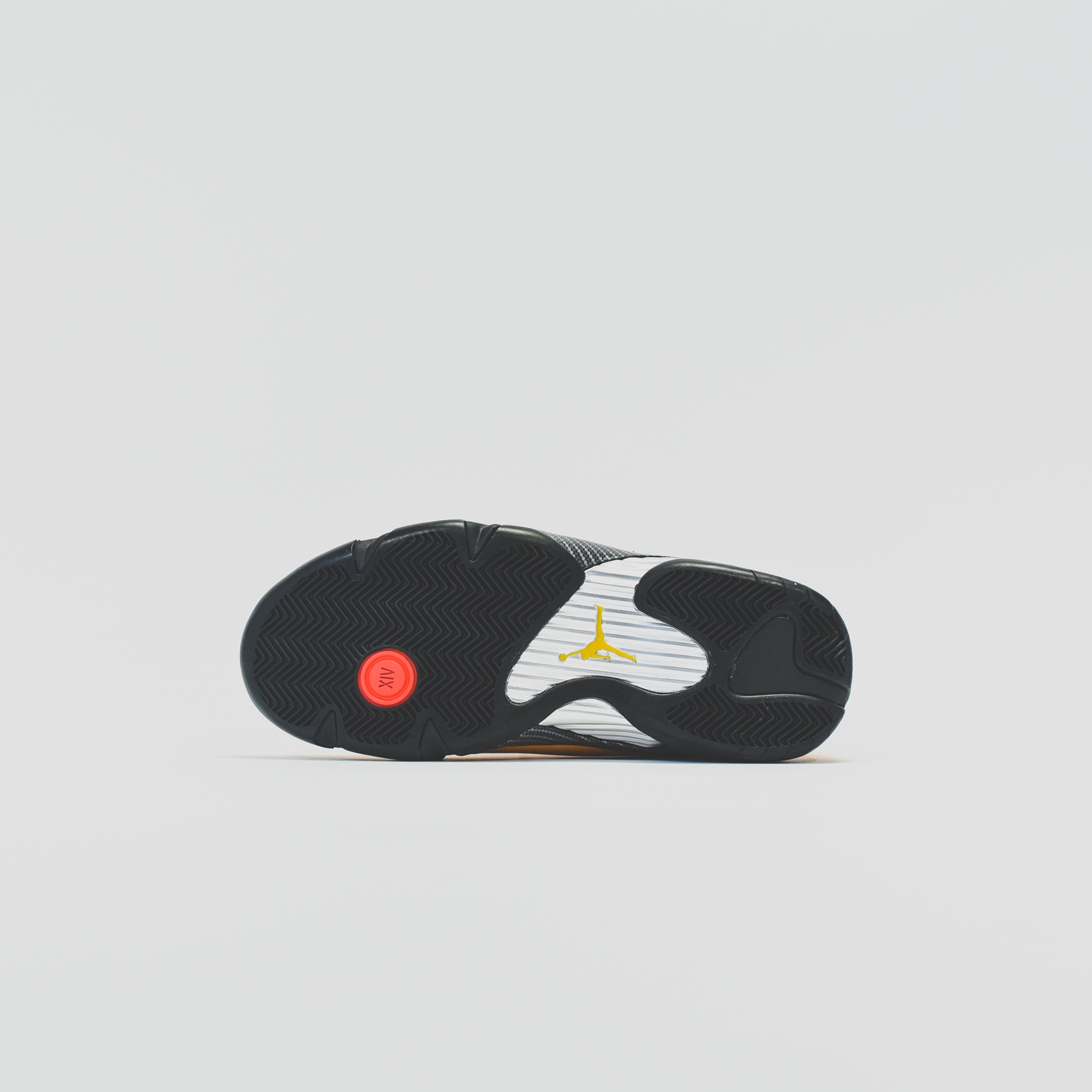 Nike Air Jordan 14 Retro SE - University Gold / Black