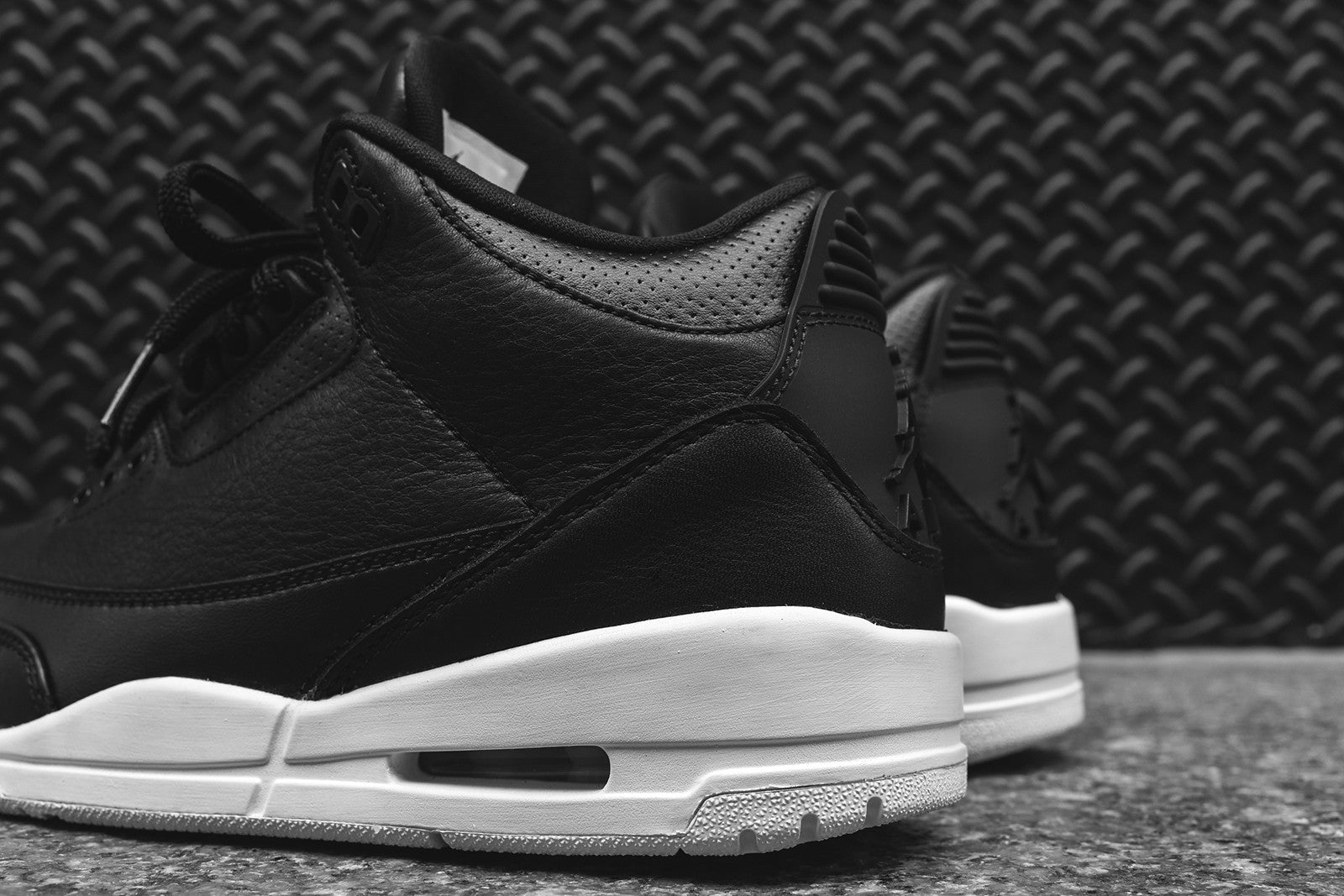 Nike Air GS Jordan III Retro - Black / White