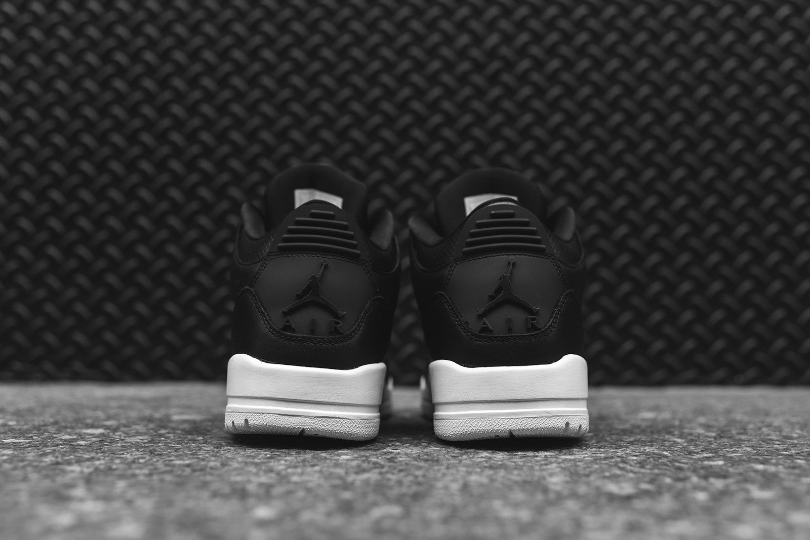 Nike Air GS Jordan III Retro - Black / White