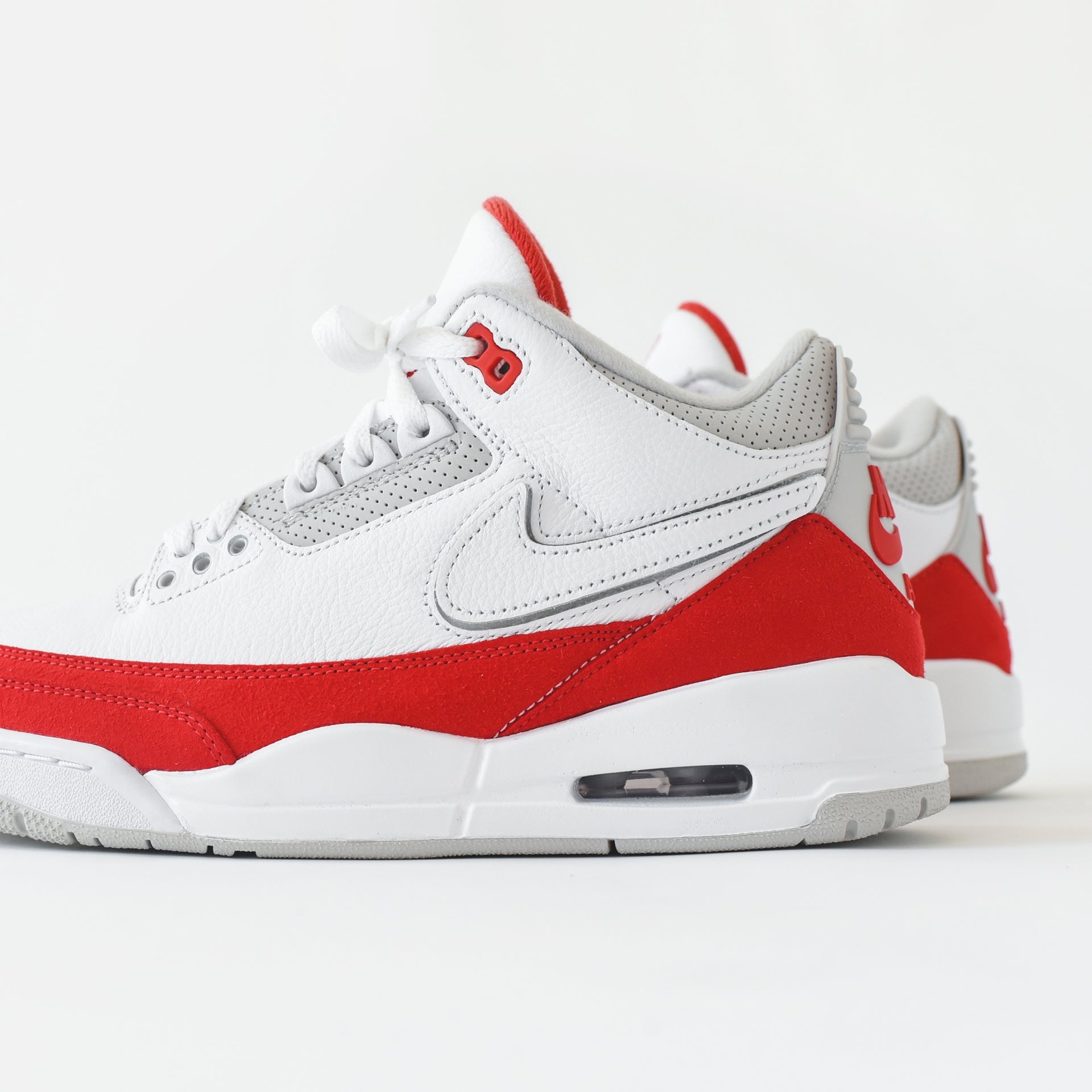 Nike Air Jordan 3 Retro TH SP - White / University Red / Neutral