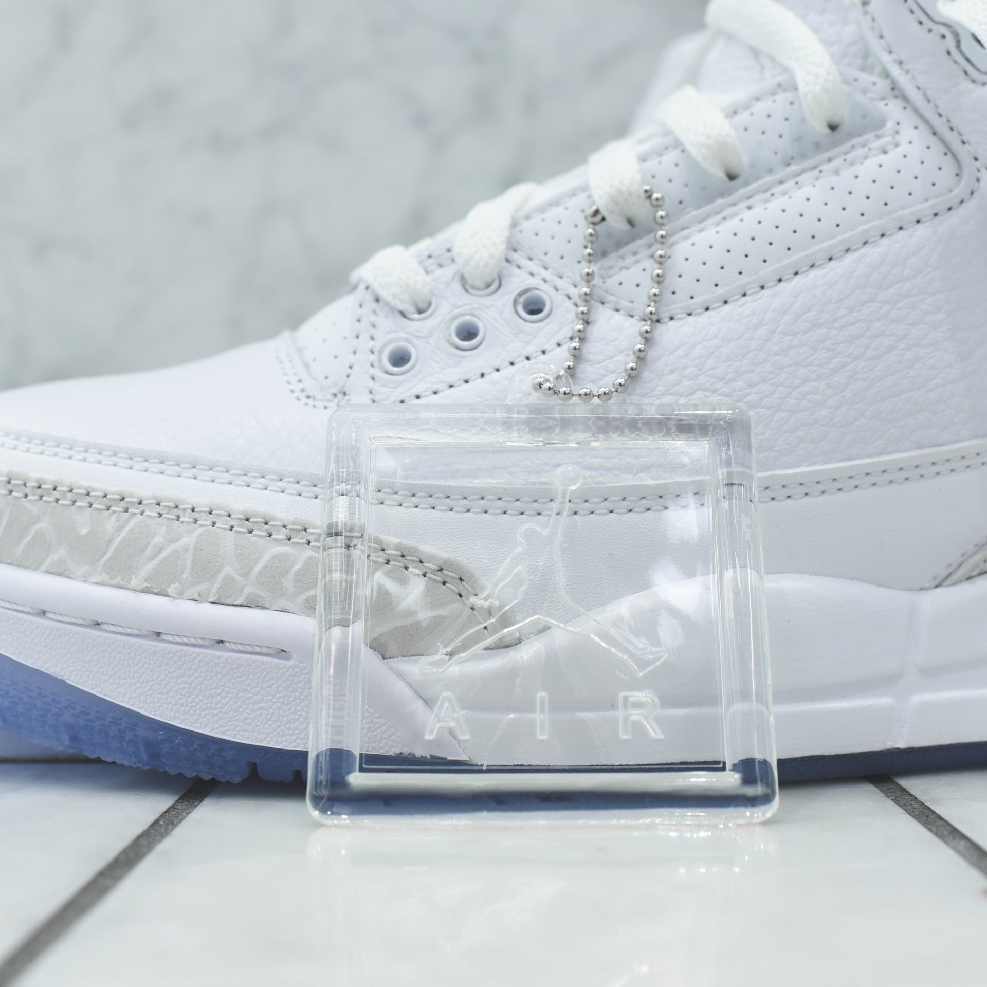 Nike Air Jordan 3 - White