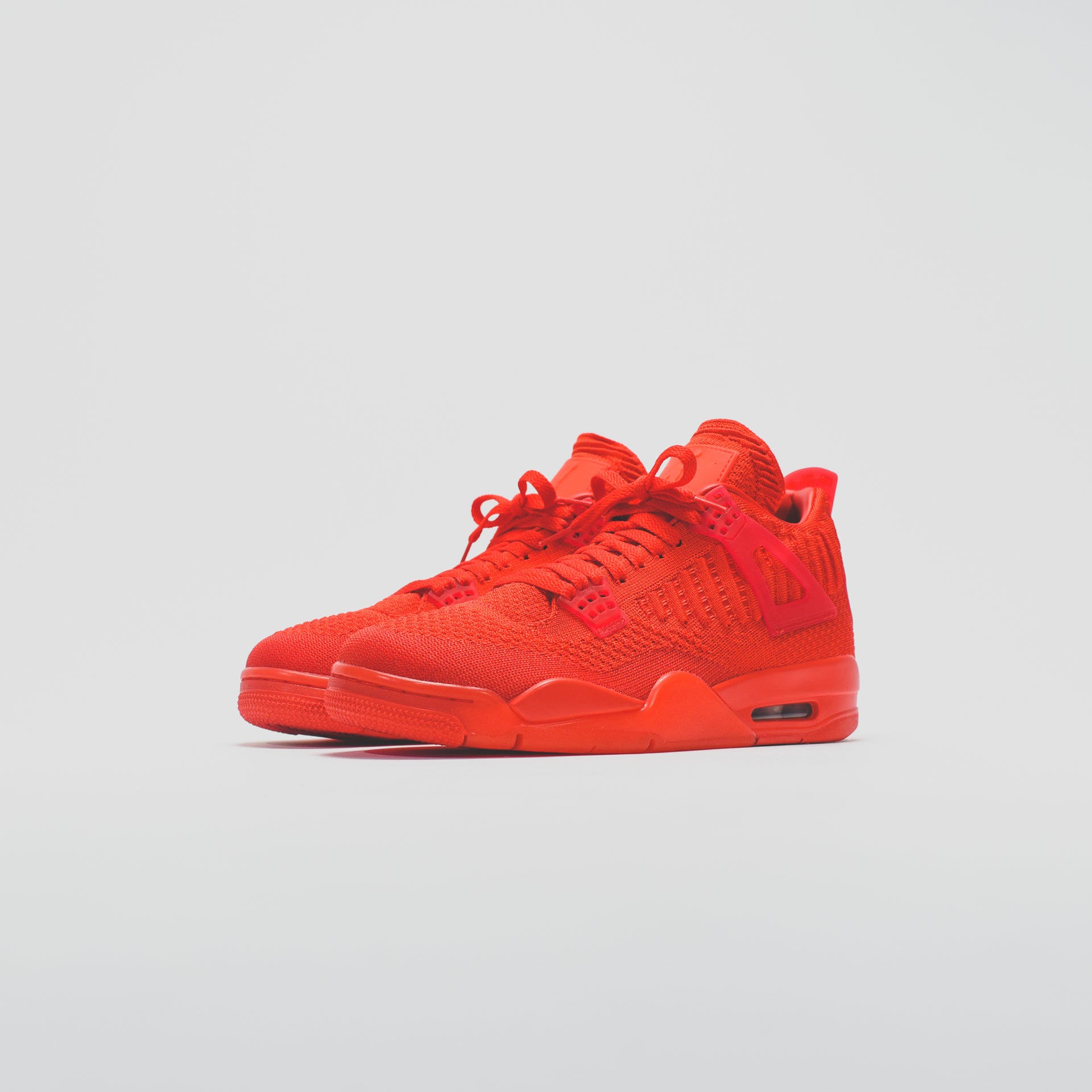 Nike Air Jordan 4 Retro Flyknit - University Red / Black