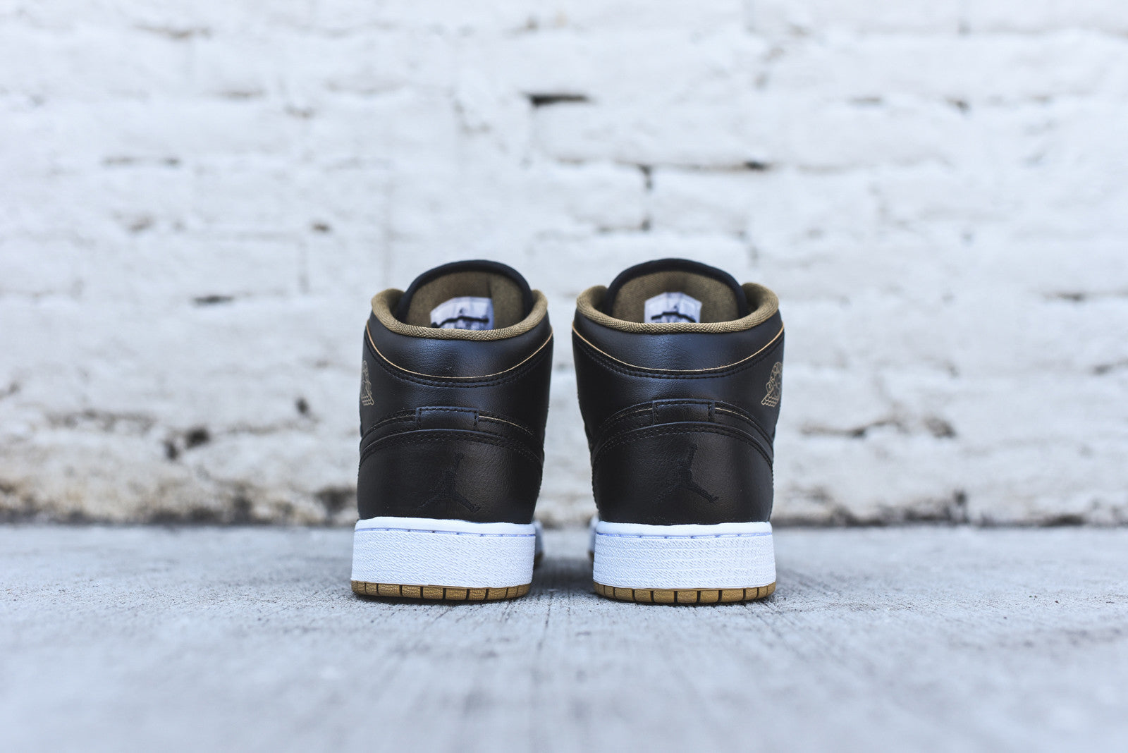 Nike Air Jordan 1 Mid GS - Black / Metallic Gold