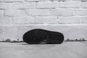 Nike Air Jordan 1 Retro High OG - White / Black