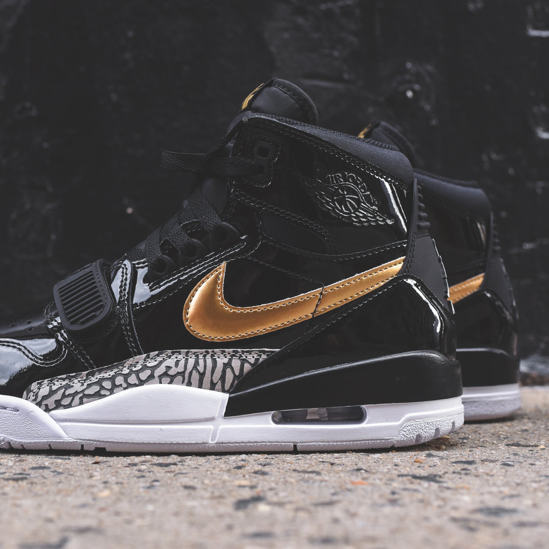Nike Air Jordan Legacy 312 Black Metallic Gold White – Kith