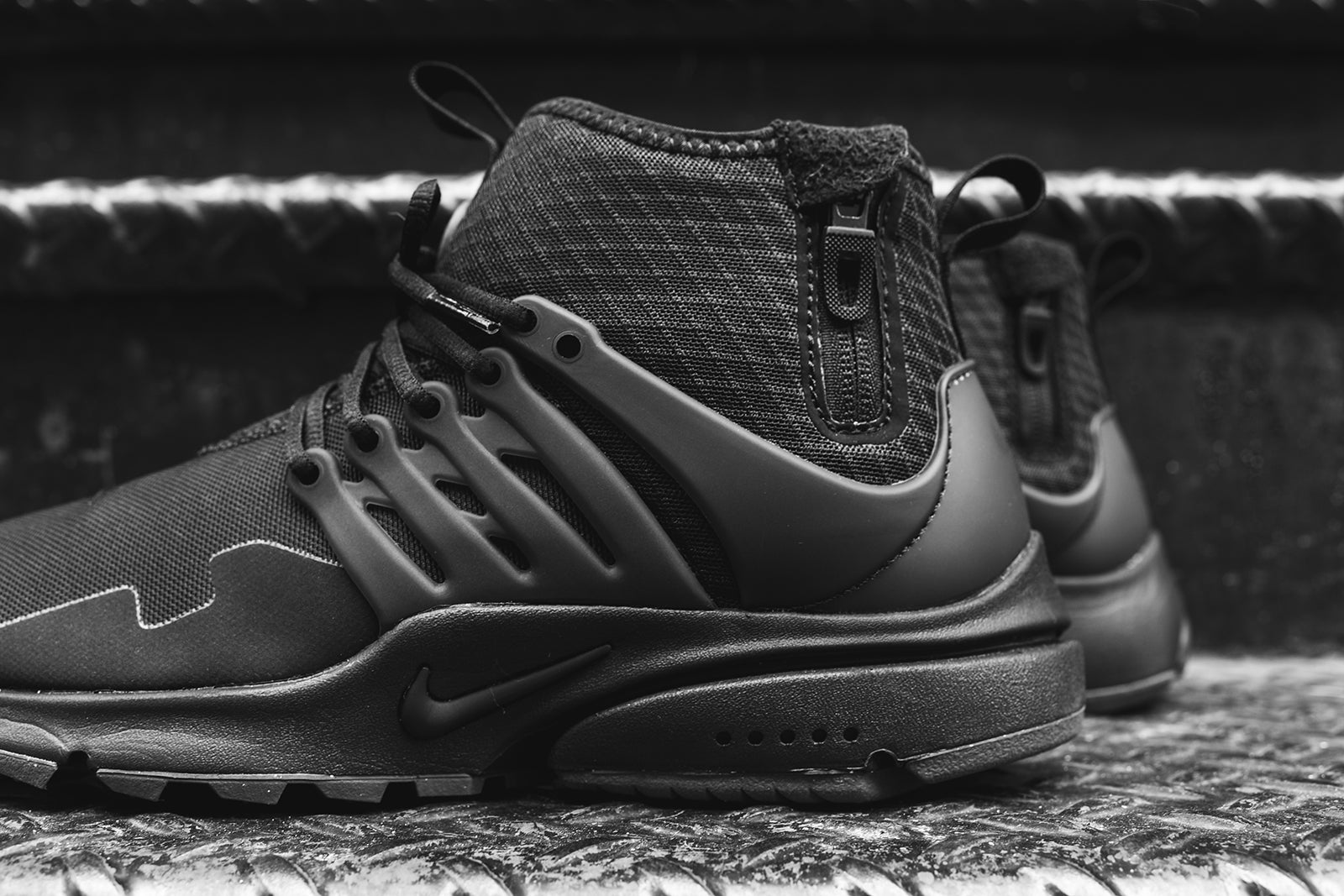 Nike Air Presto Utility Mid - Triple Black