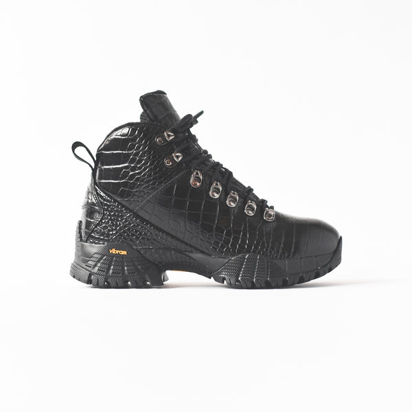 スニーカー Alyx Black Leather Hiking Sneakers Black Mono Hiking Sneakers by 1017 ALYX 9SM on Sale