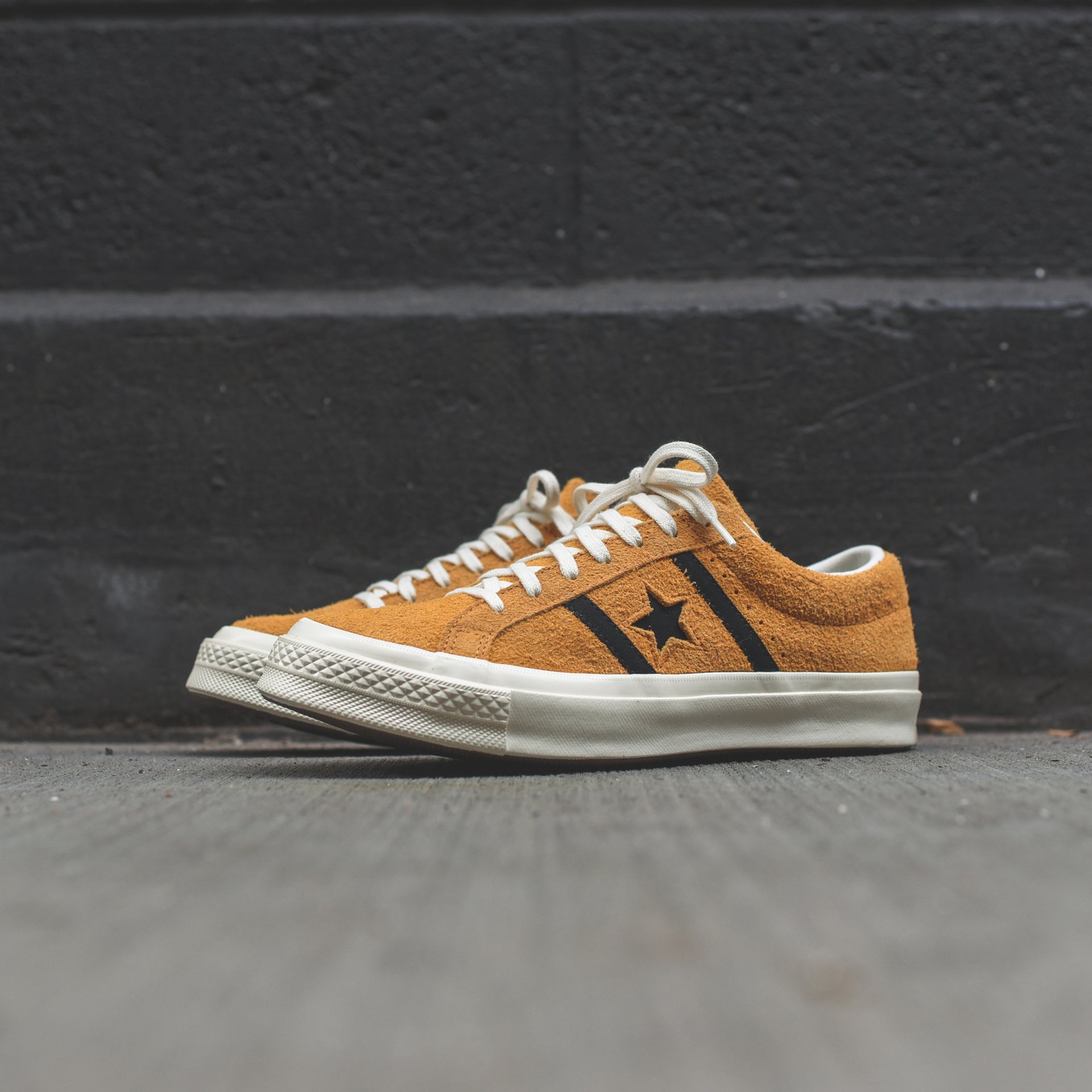 Converse Academy Ox - Amber Ochre / Black / Egret