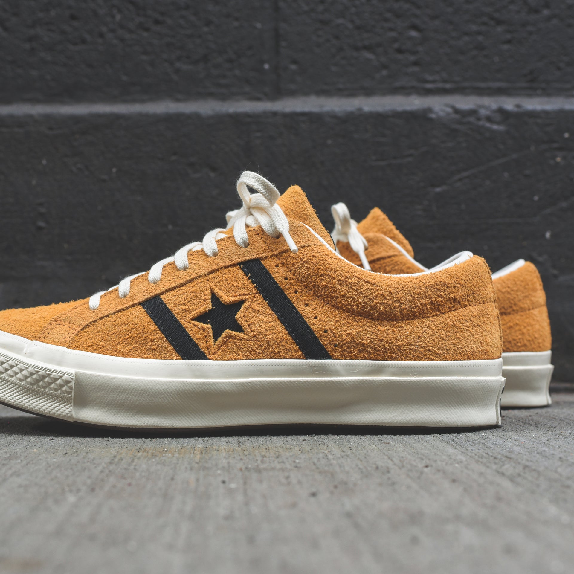Converse Academy Ox - Amber Ochre / Black / Egret