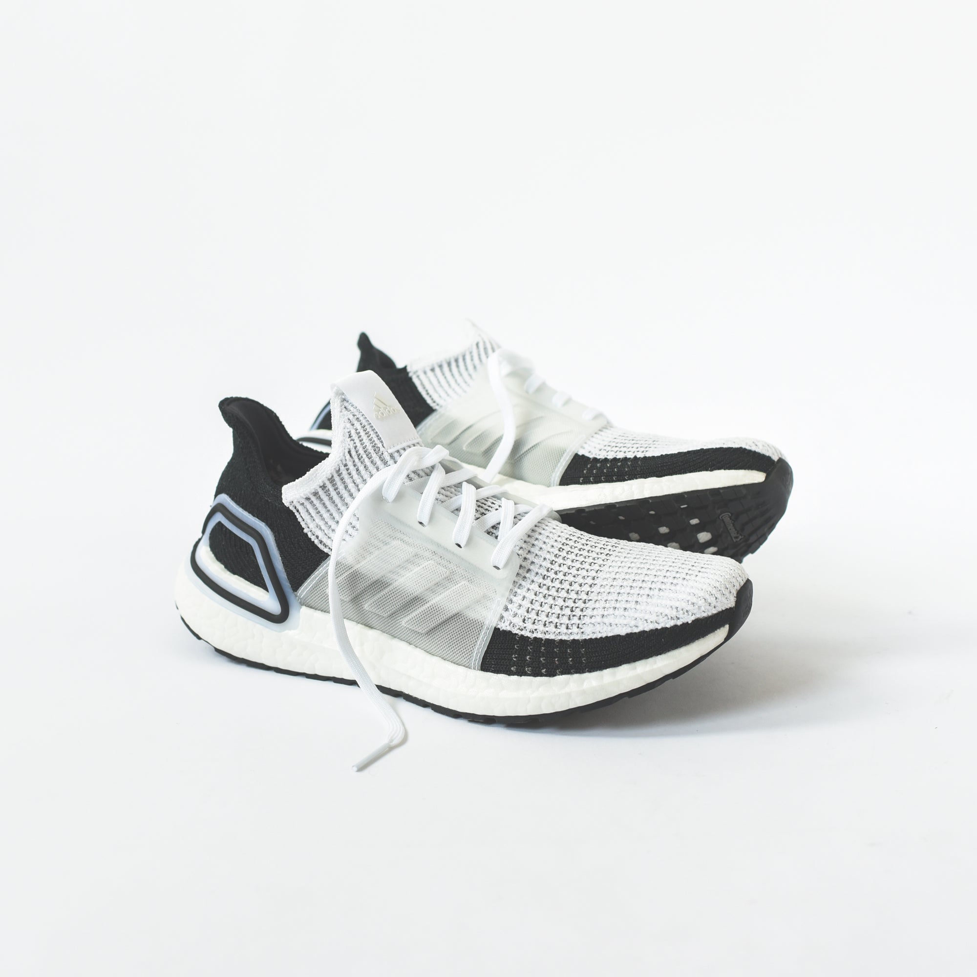 Ultraboost 19 crystal white  outlet crystal white  core black