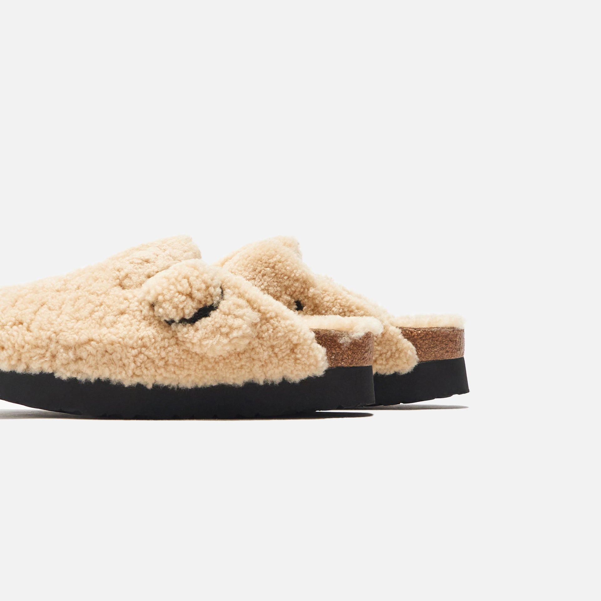 Birkenstock WMNS Boston Big Buckle Platform Teddy - Eggshell