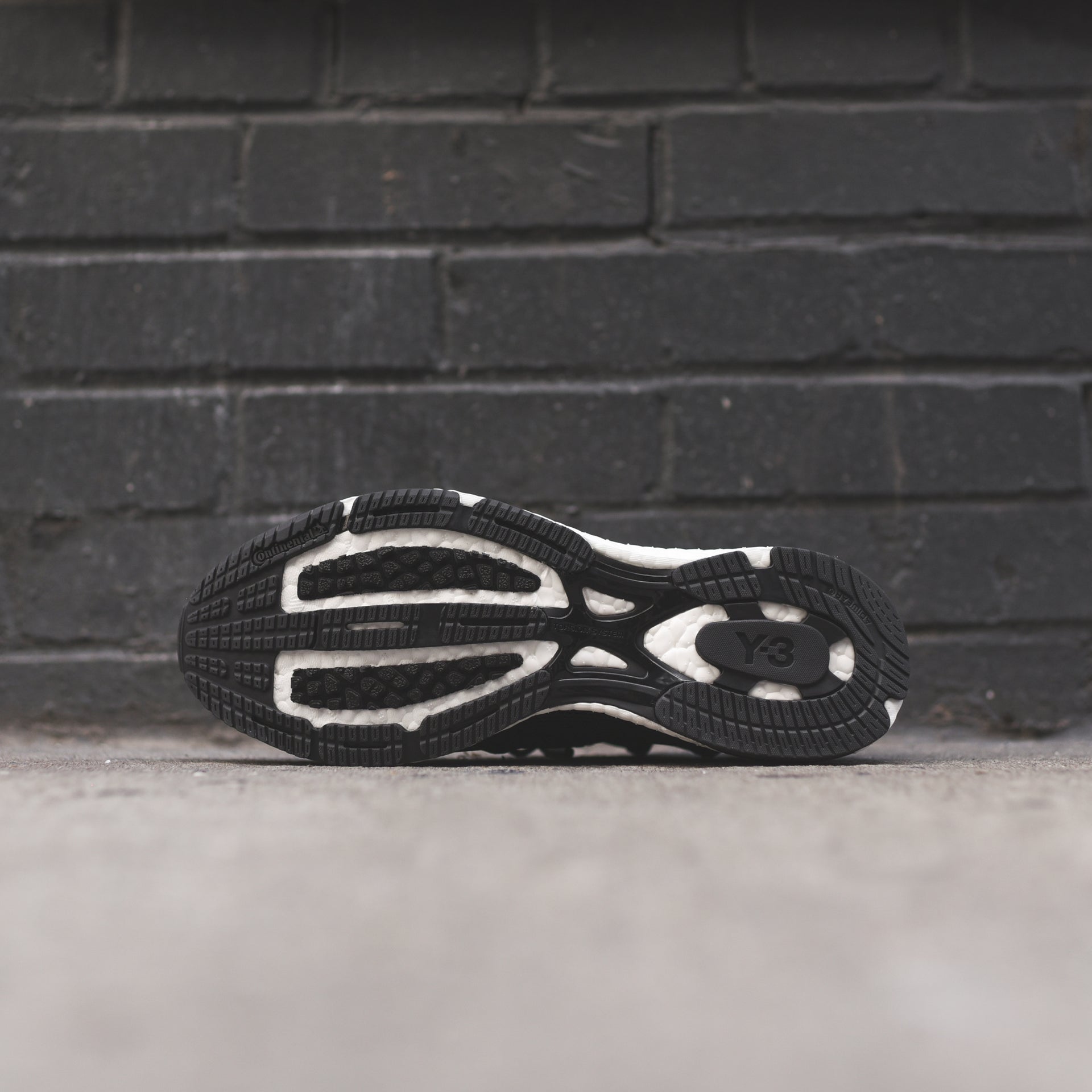 Y-3 AdiZero Runner - Black / White