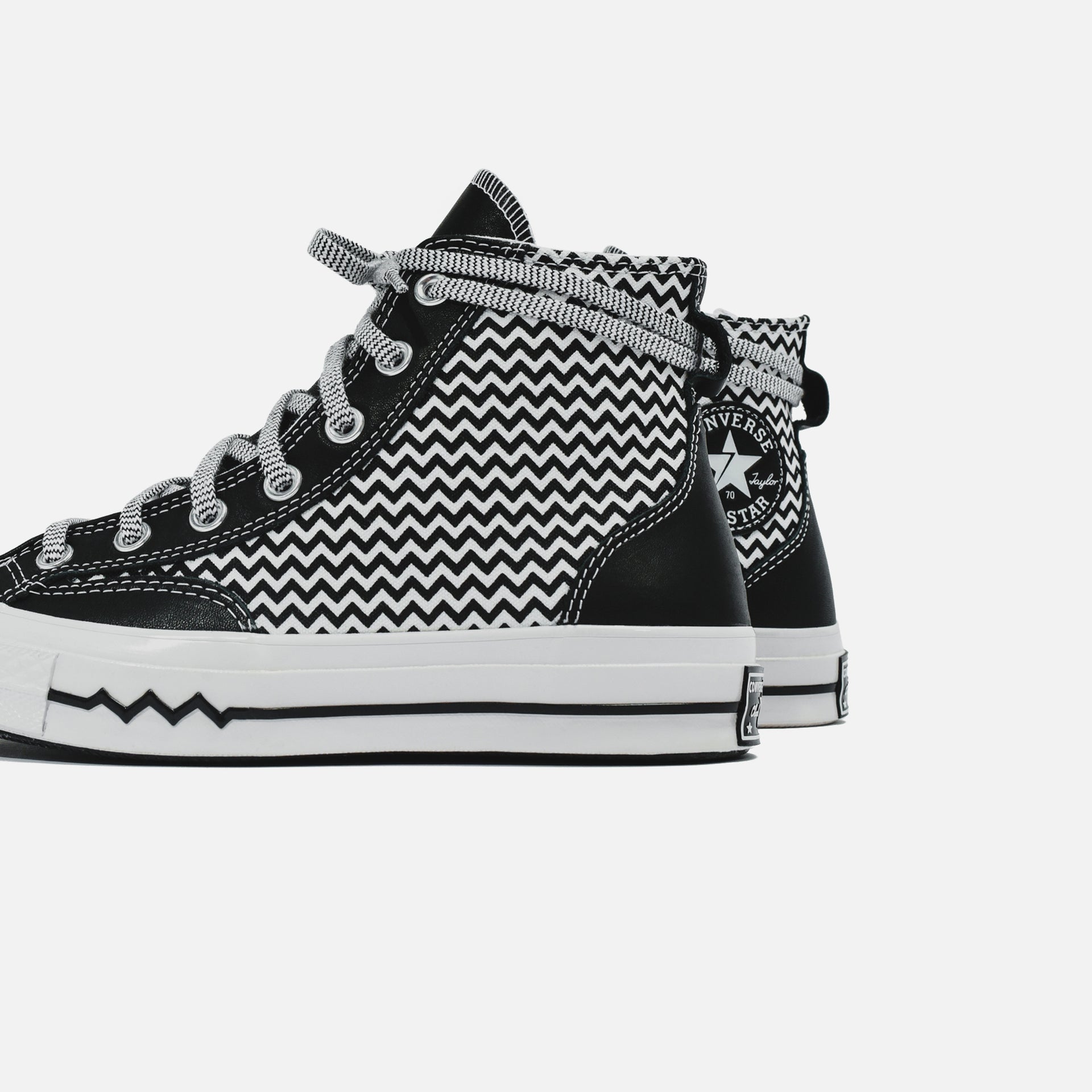 Converse Chuck 70 Mission-V-High - Black / White