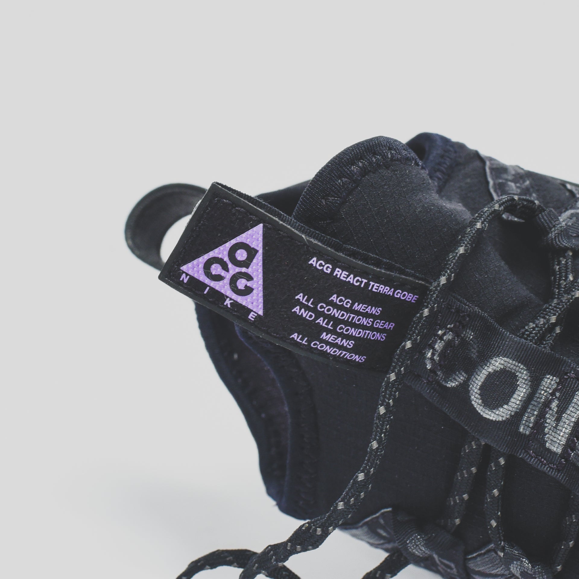 Nike ACG React Terra Gobe - Black / Space Purple / Anthracite