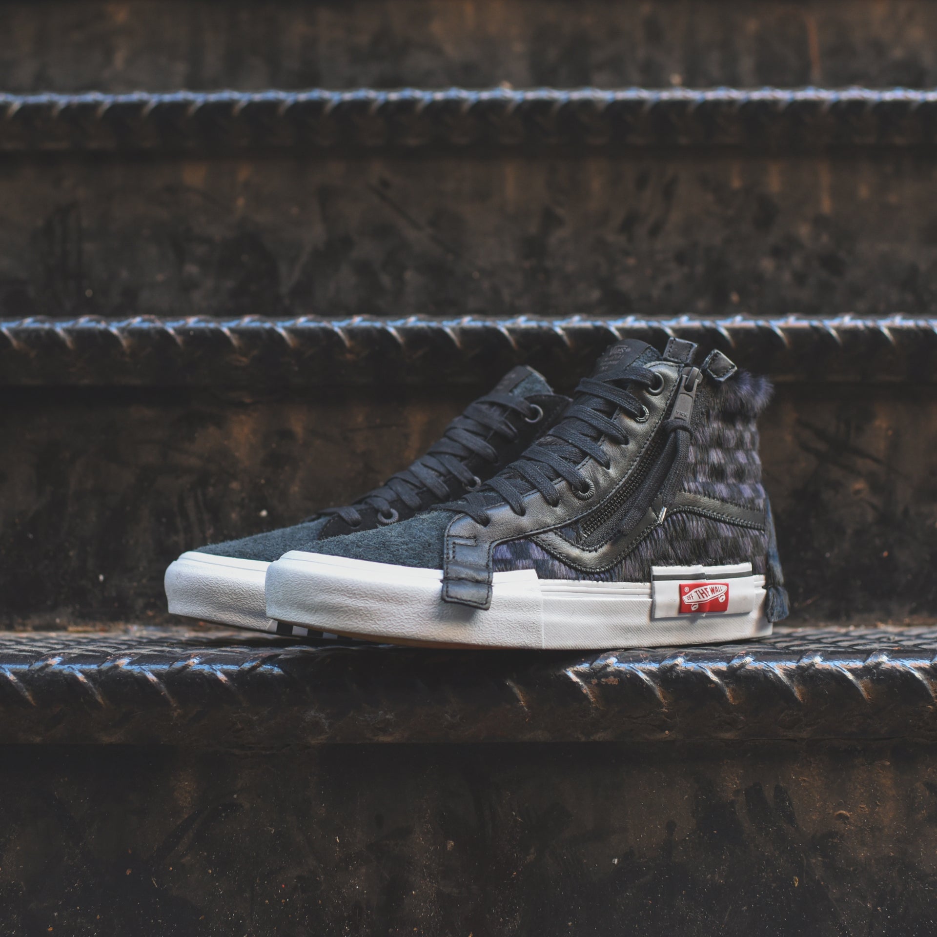 Vans Vault Sk8-Hi Cap LX - Black / True White