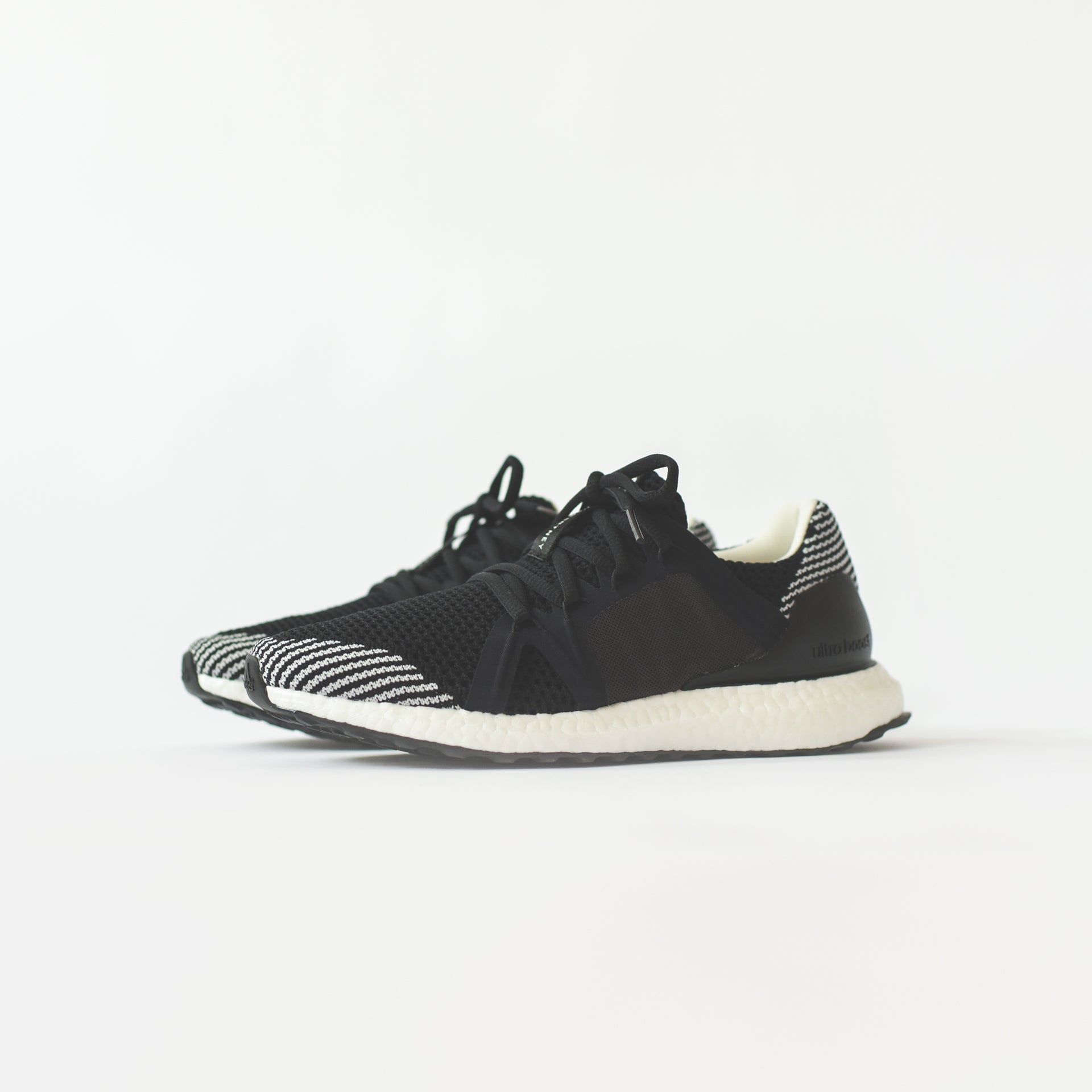 adidas by Stella McCartney WMNS UltraBoost - Black / White / Granite