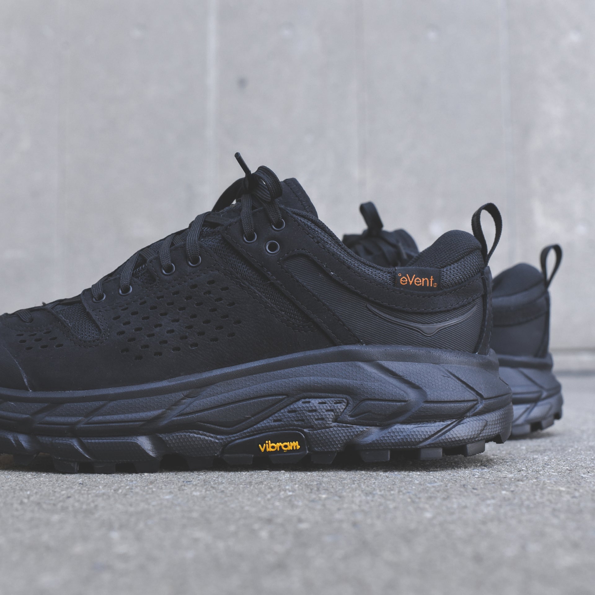 Hoka x EG Tor Ultra Low - Black