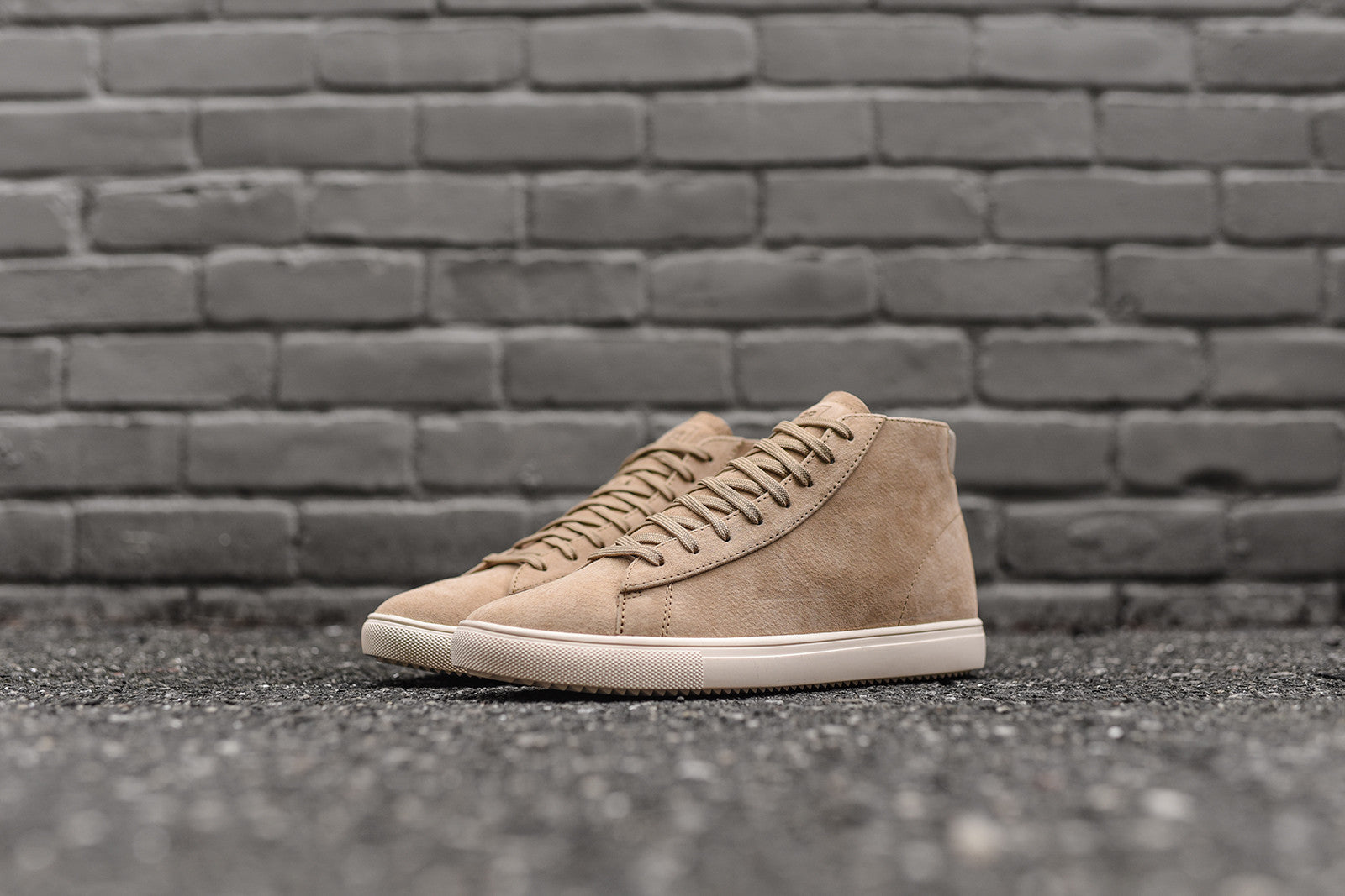 Clae Bradley Mid - Tan